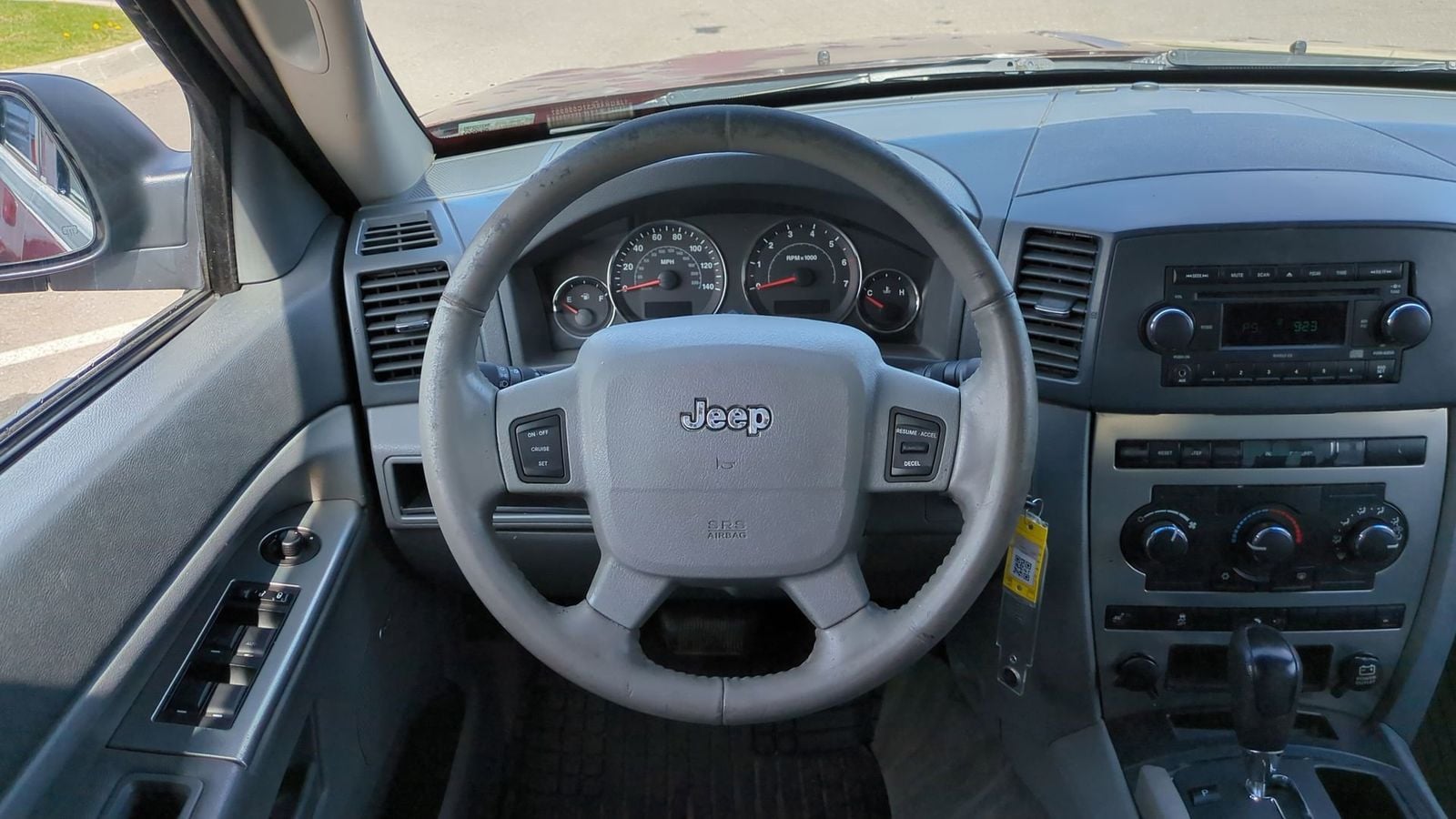 2007 Jeep Grand Cherokee Laredo 18