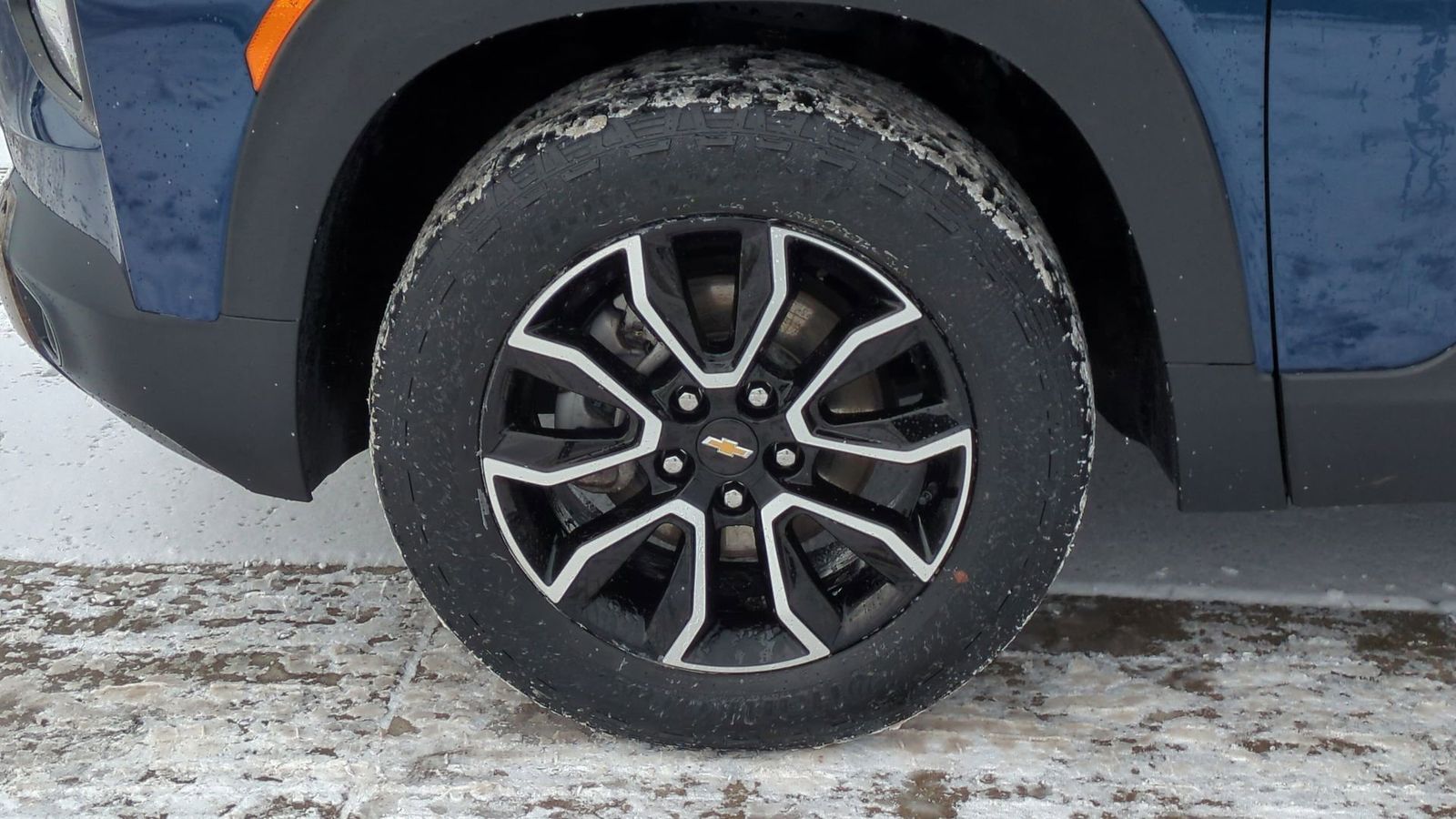 Thumbnail: 2023 Chevrolet TrailBlazer - 14