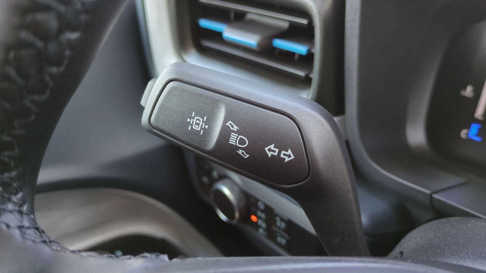 Thumbnail: 2025 Ford Maverick - 25