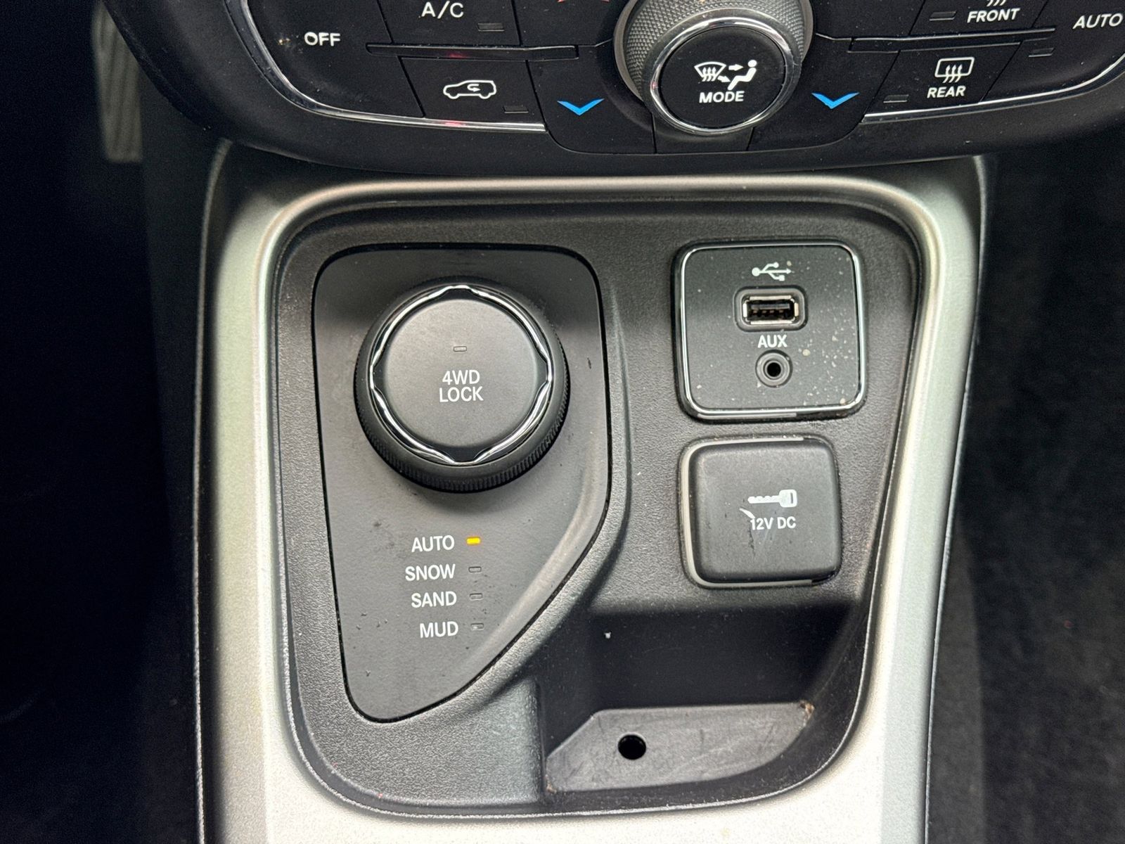 Thumbnail: 2018 Jeep Compass - 31