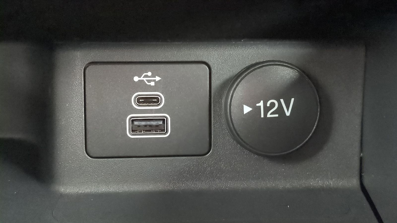 Thumbnail: 2025 Ford Escape - 30