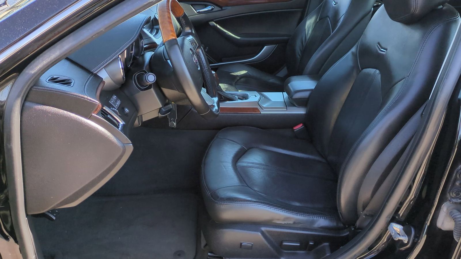 Thumbnail: 2011 Cadillac CTS - 18