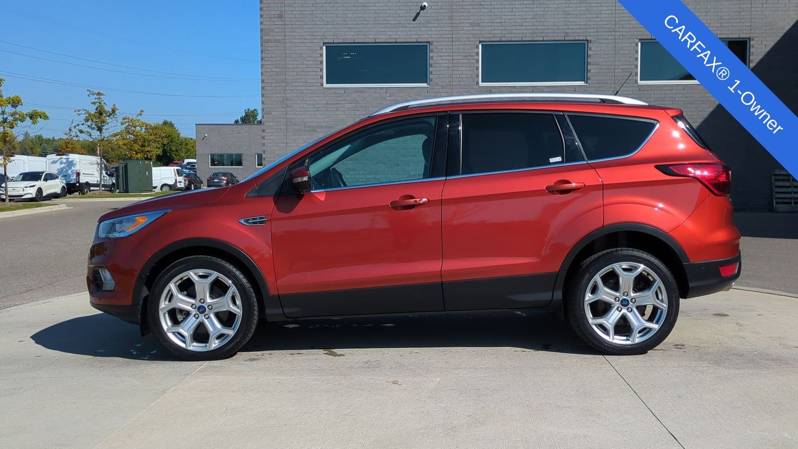 2019 Ford Escape Titanium photo 2