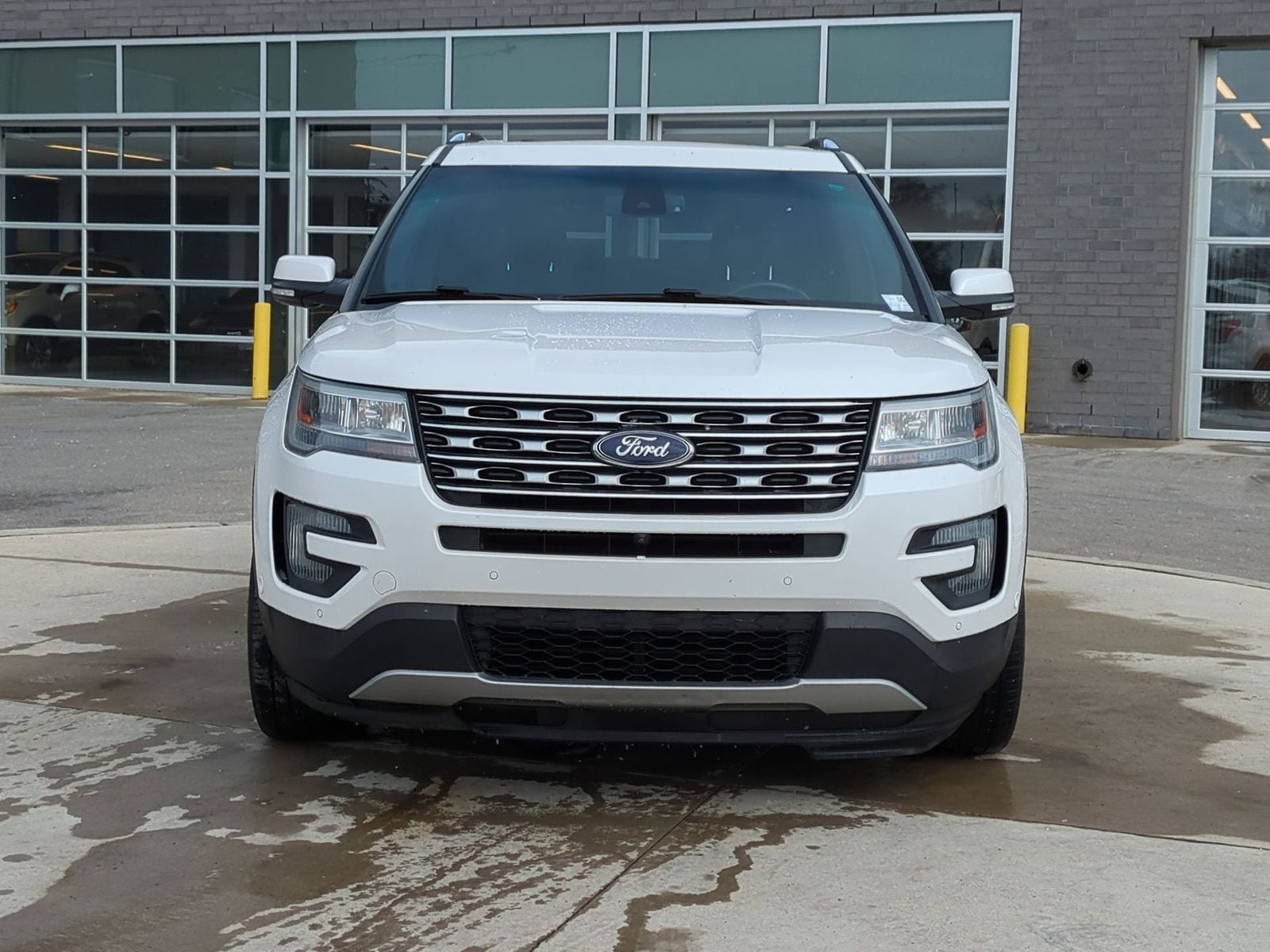 Thumbnail: 2016 Ford Explorer - 12