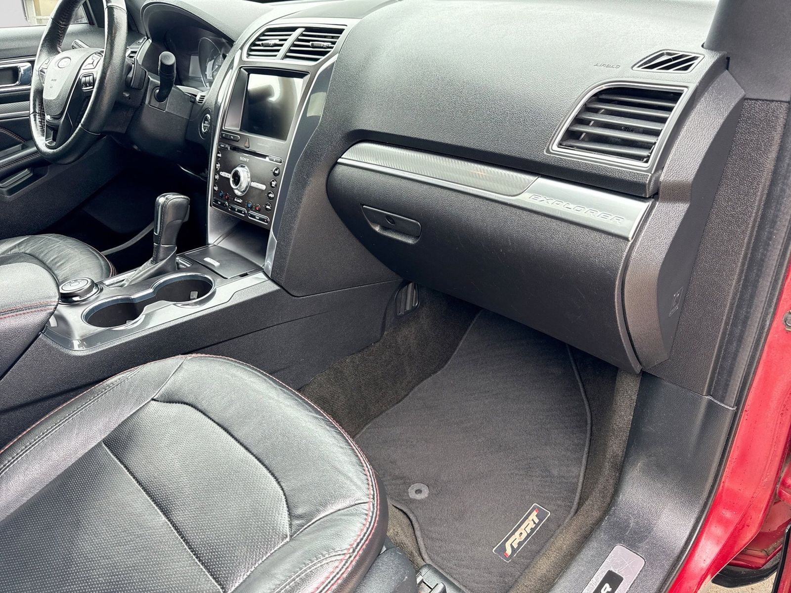 Thumbnail: 2018 Ford Explorer - 8