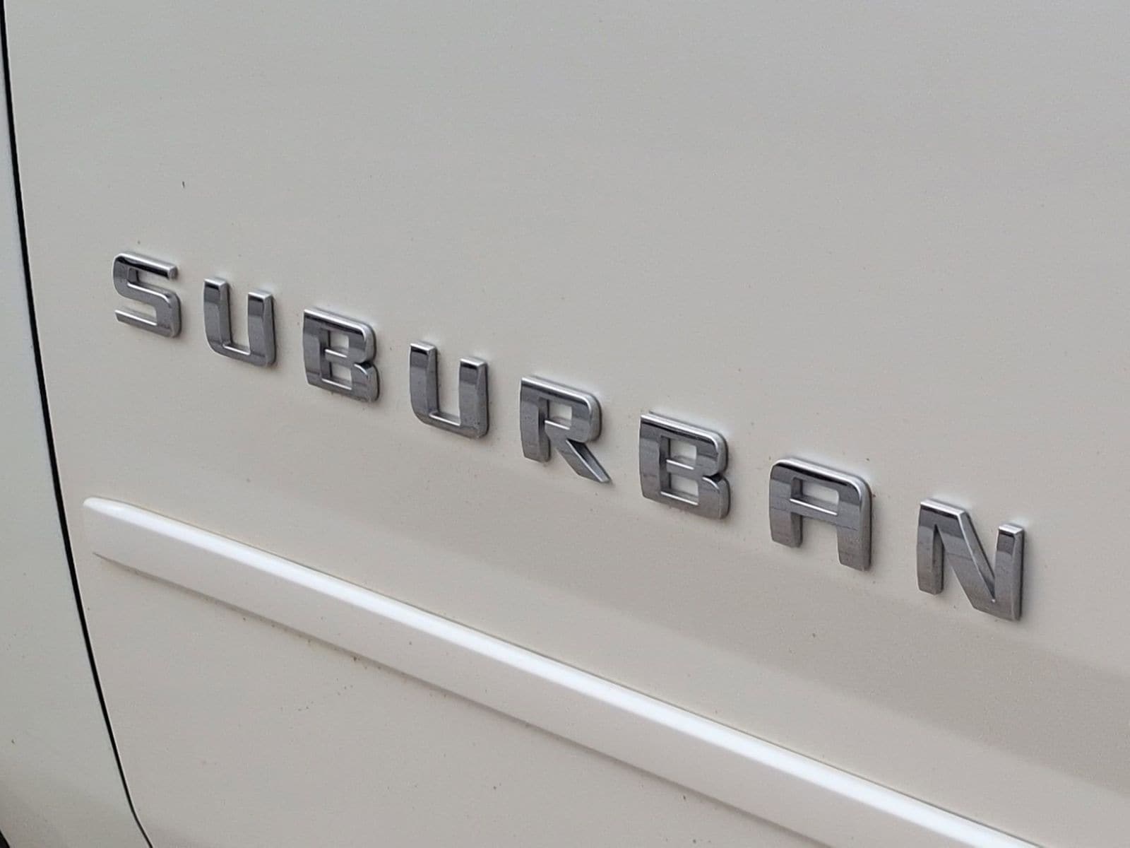 Thumbnail: 2015 Chevrolet Suburban - 15