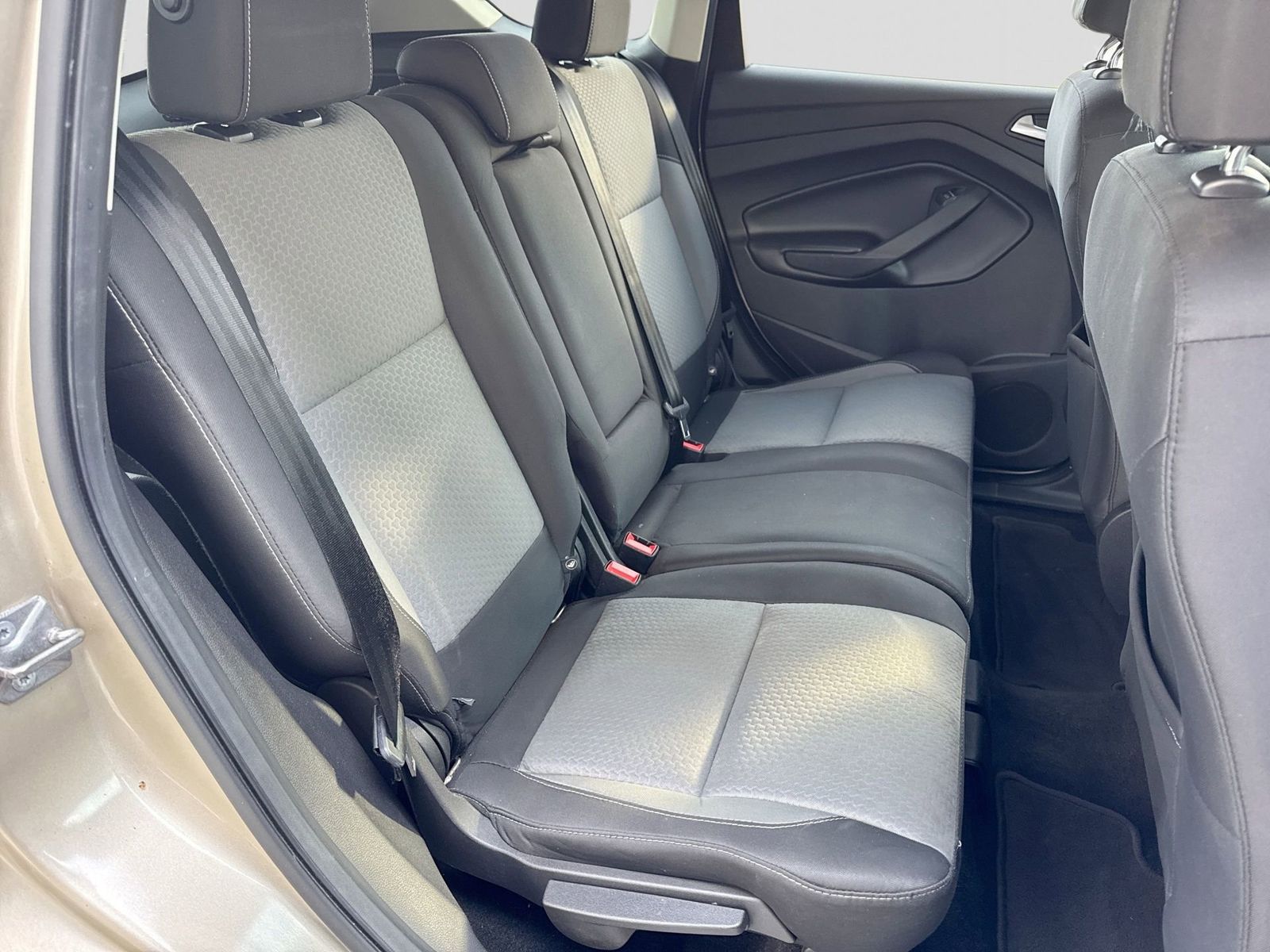 Thumbnail: 2017 Ford Escape - 20