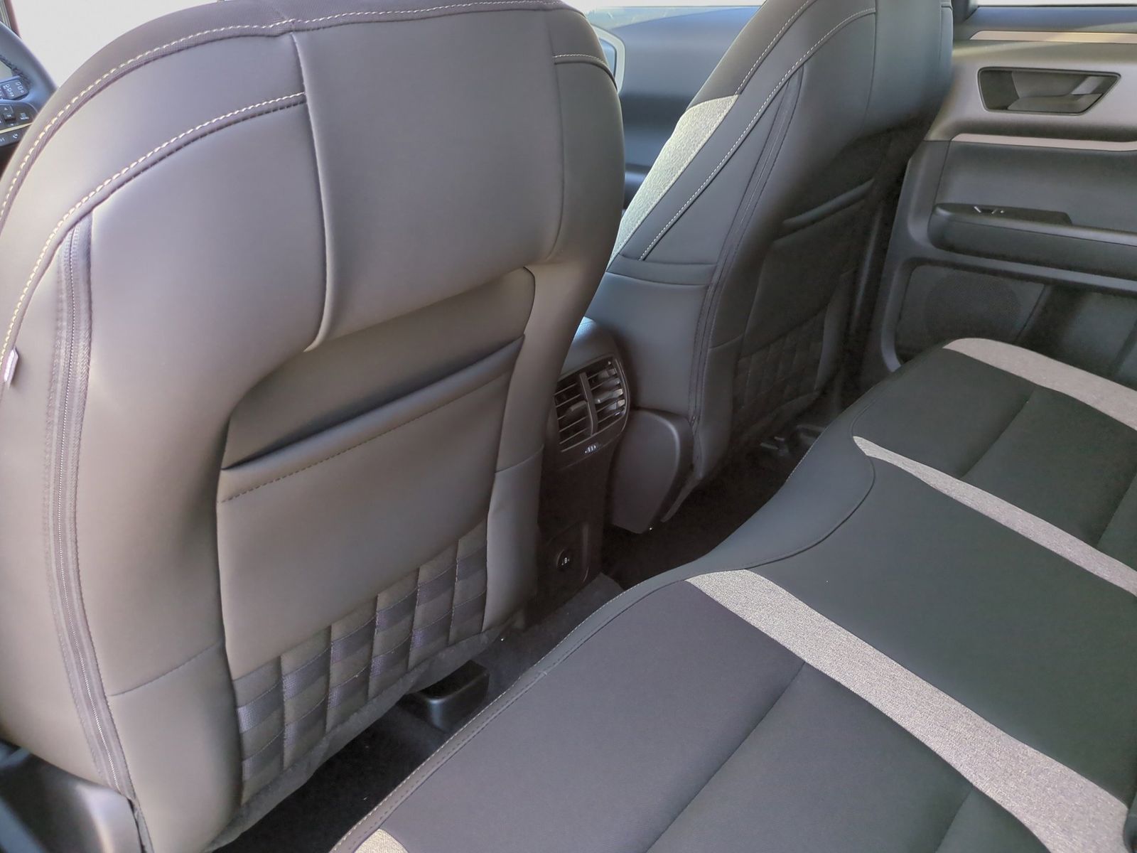 Thumbnail: 2025 Ford Bronco Sport - 18