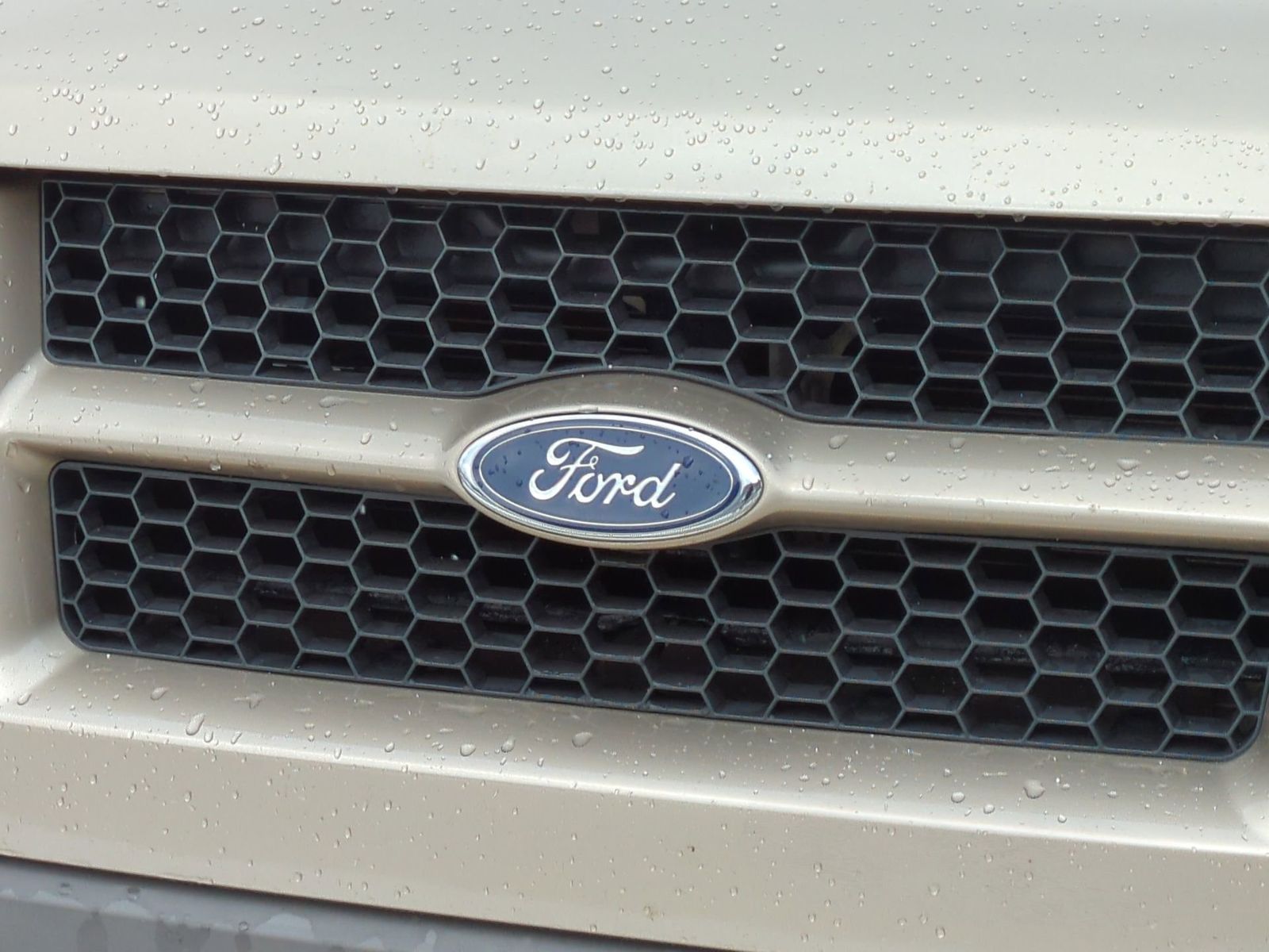 Thumbnail: 2003 Ford Explorer Sport Trac - 12