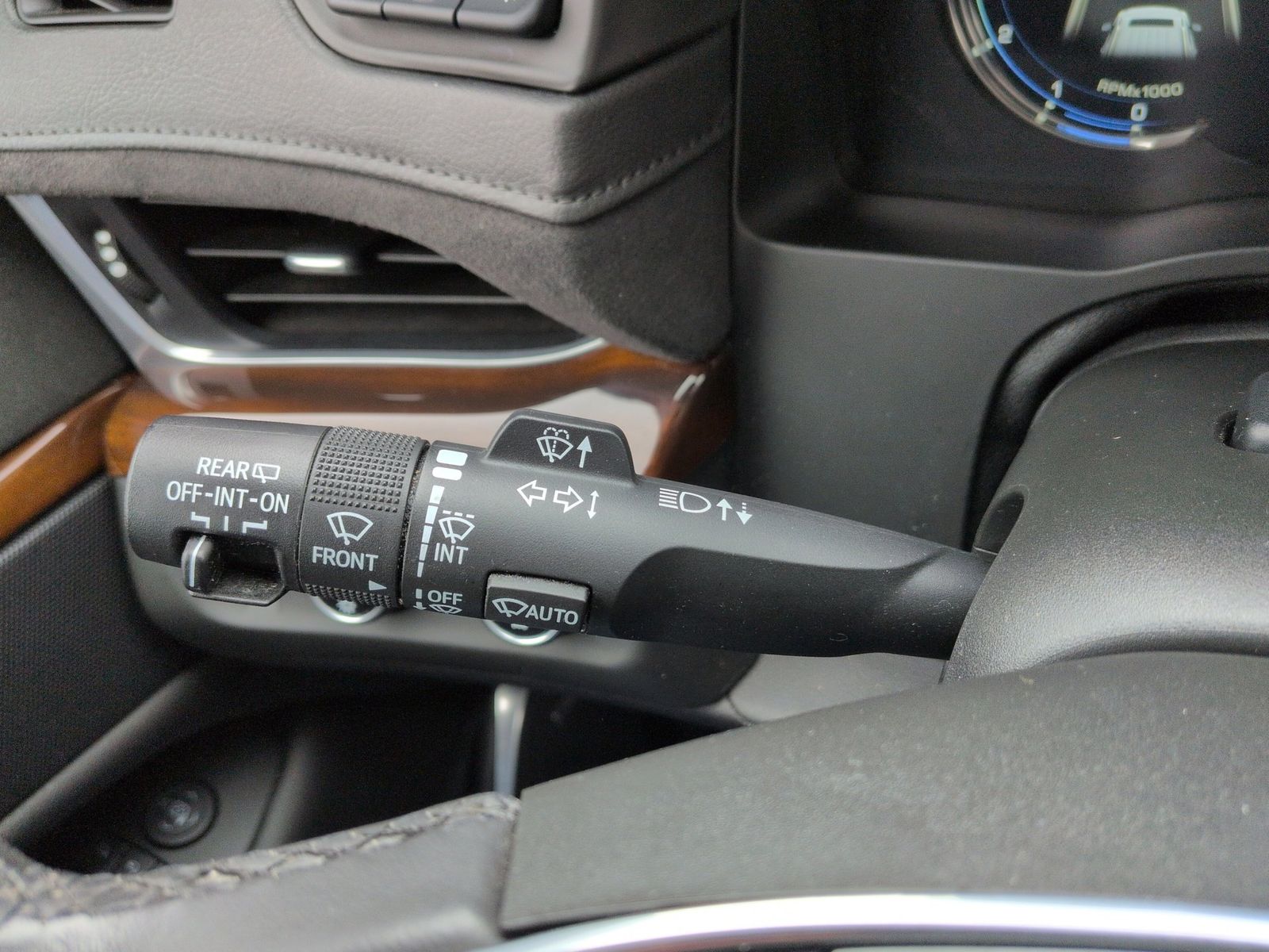 Thumbnail: 2020 Cadillac Escalade - 33