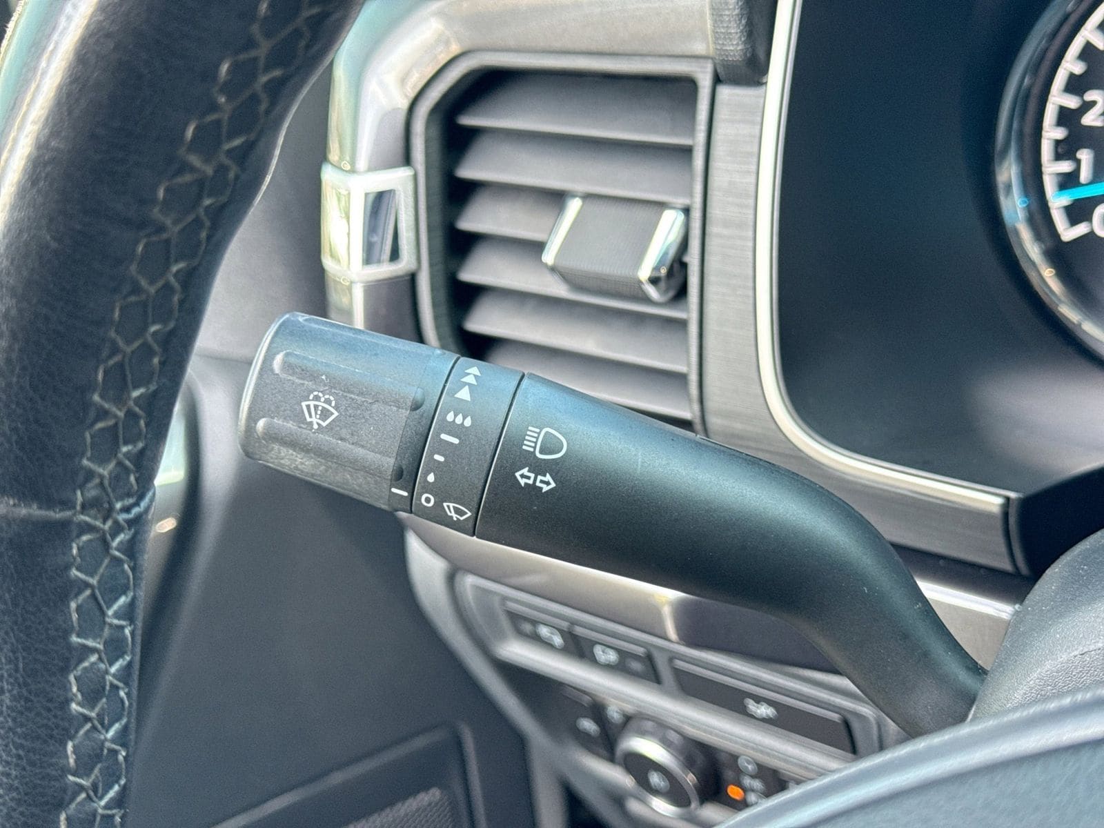 Thumbnail: 2023 Ford F-150 - 30