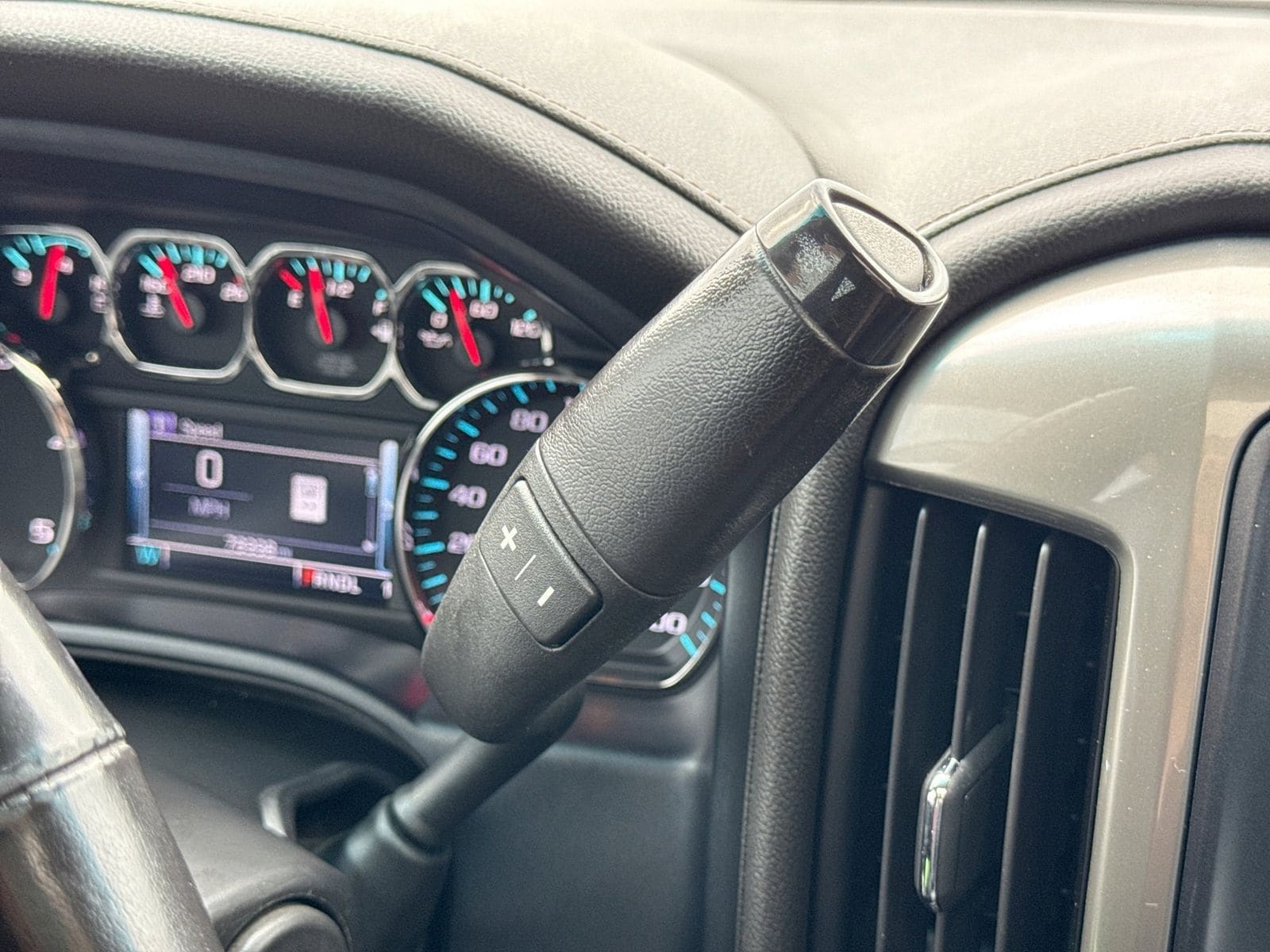 Thumbnail: 2019 Chevrolet Silverado 2500 - 32