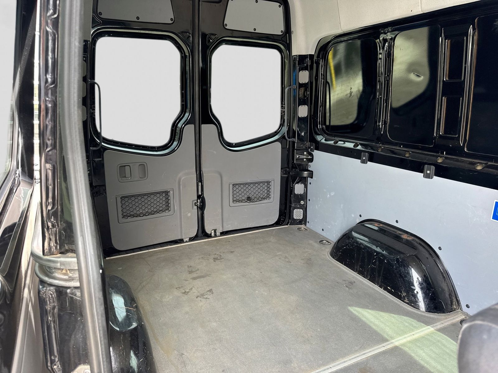 Thumbnail: 2017 Mercedes-Benz Sprinter - 20