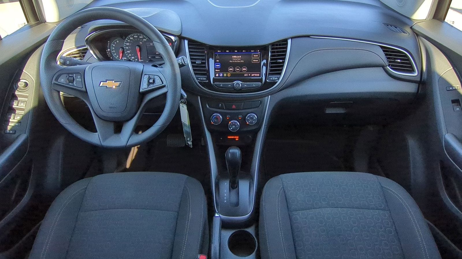 Thumbnail: 2021 Chevrolet Trax - 16