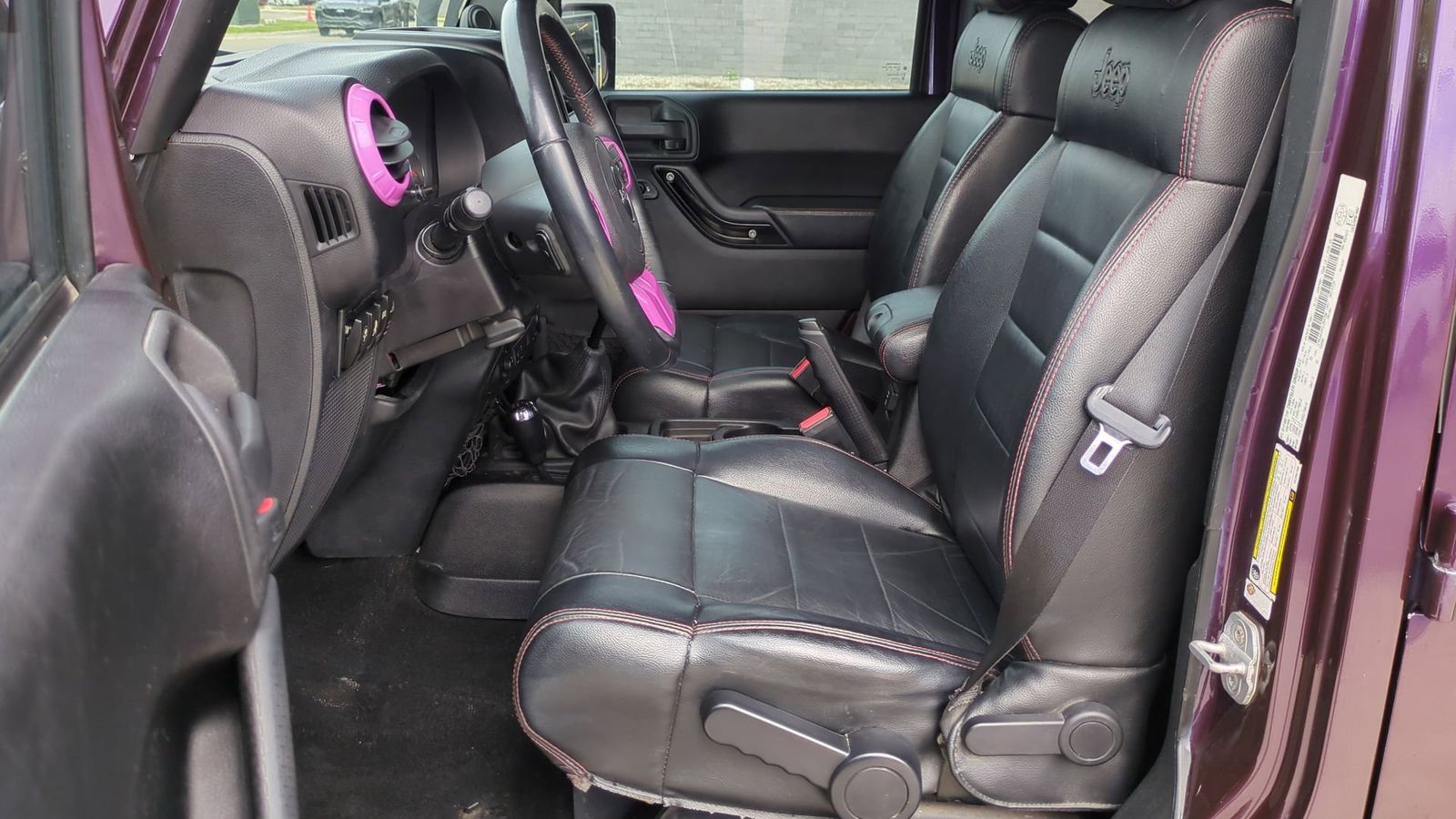 Thumbnail: 2012 Jeep Wrangler - 9