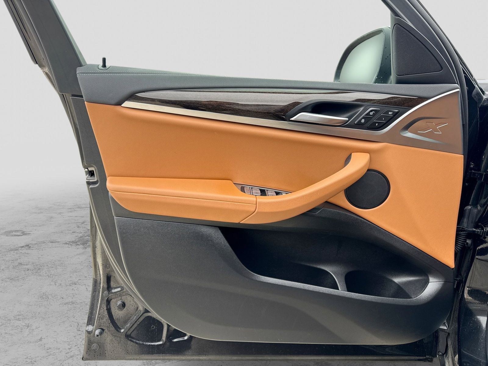 Thumbnail: 2022 BMW X4 - 32