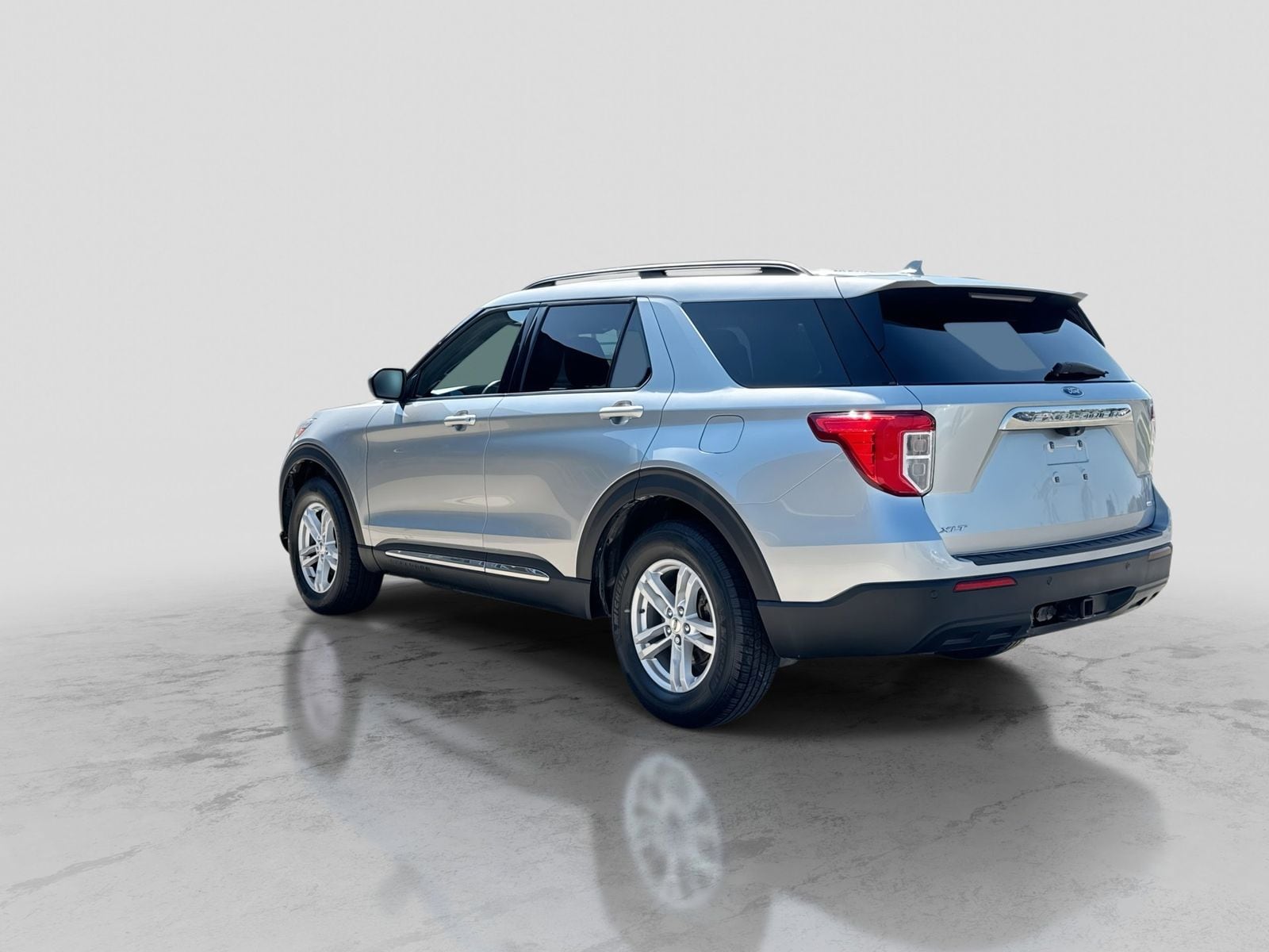 Thumbnail: 2020 Ford Explorer - 5