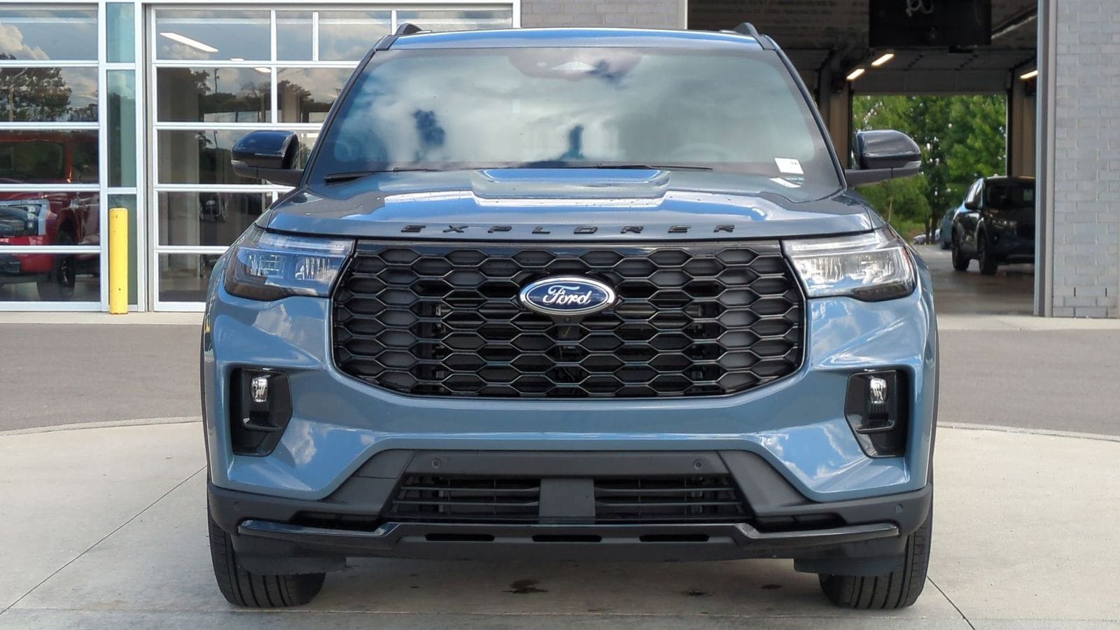 Thumbnail: 2025 Ford Explorer - 8