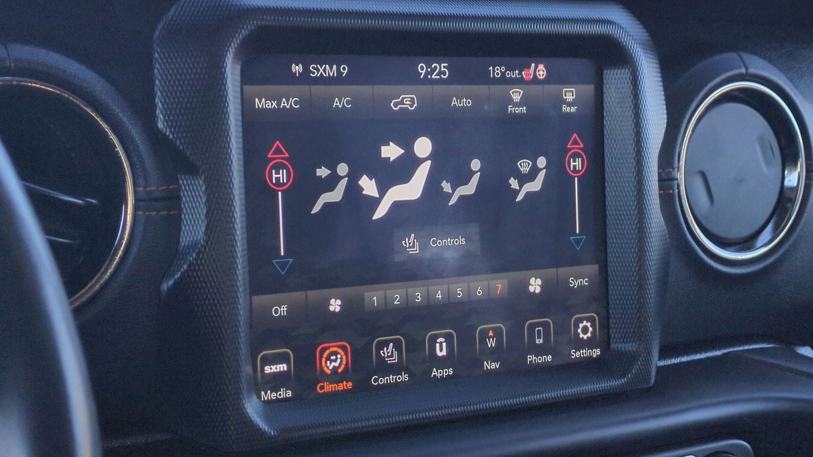 Thumbnail: 2022 Jeep Wrangler - 33