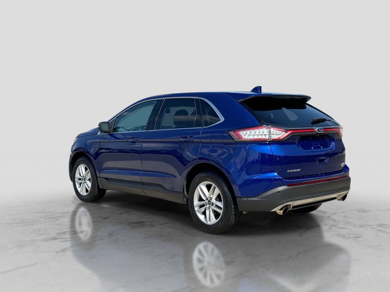 Thumbnail: 2015 Ford Edge - 4