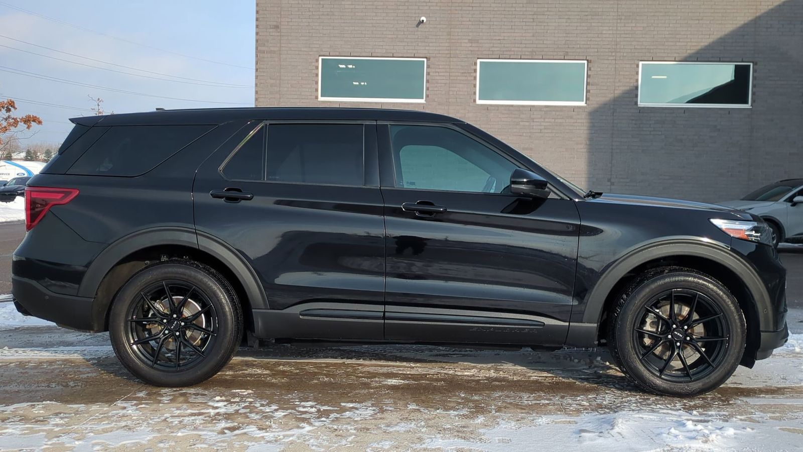 Thumbnail: 2021 Ford Explorer - 8