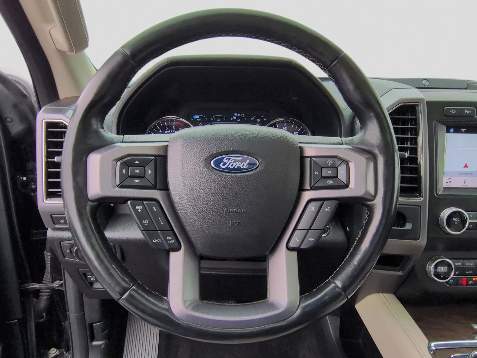 Thumbnail: 2019 Ford Expedition - 28