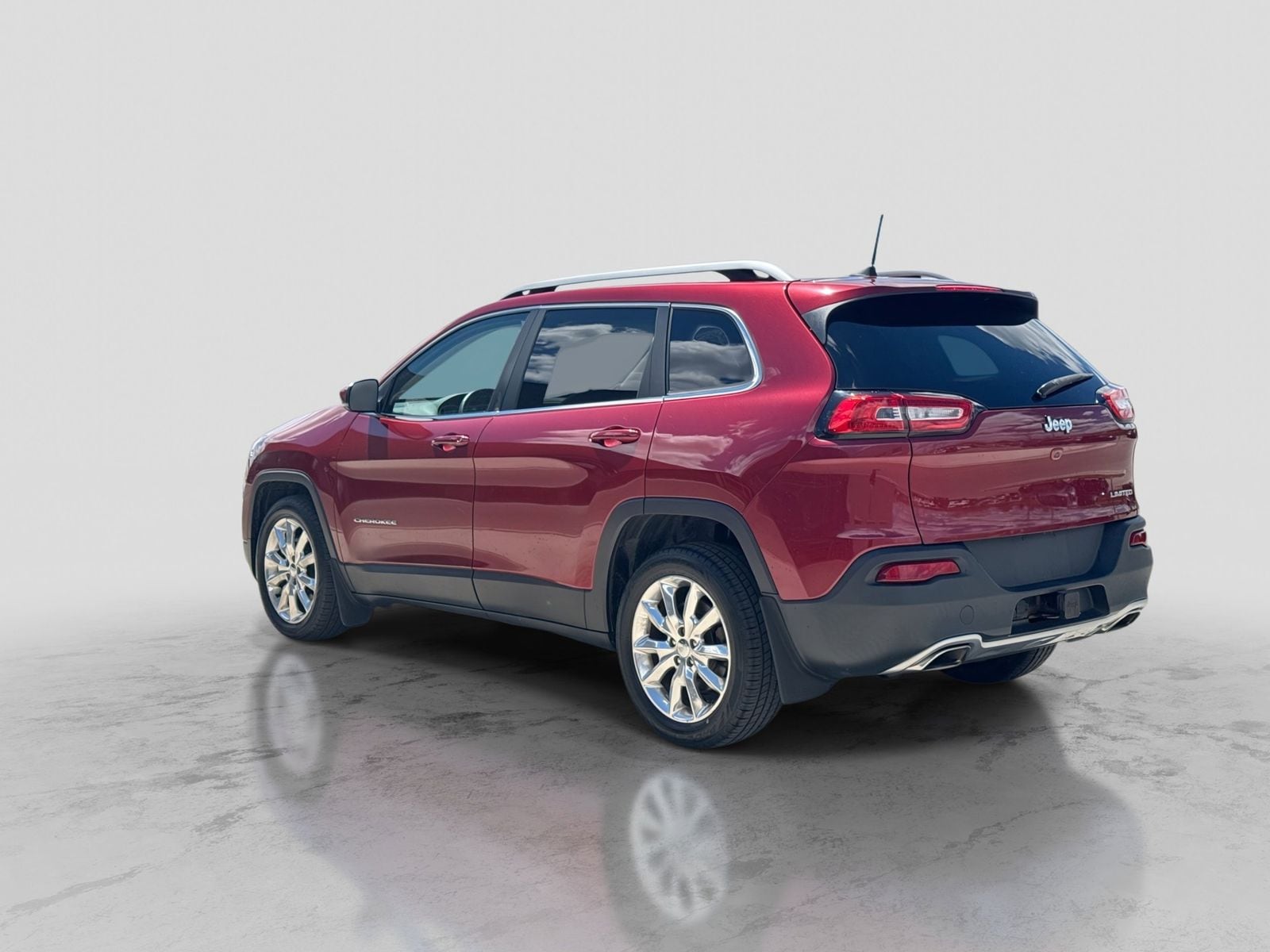 Thumbnail: 2016 Jeep Cherokee - 4