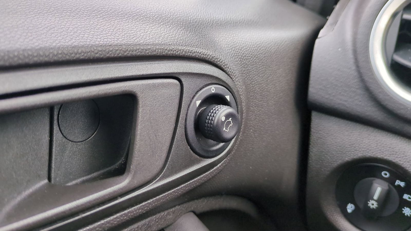 Thumbnail: 2019 Ford Fiesta - 28