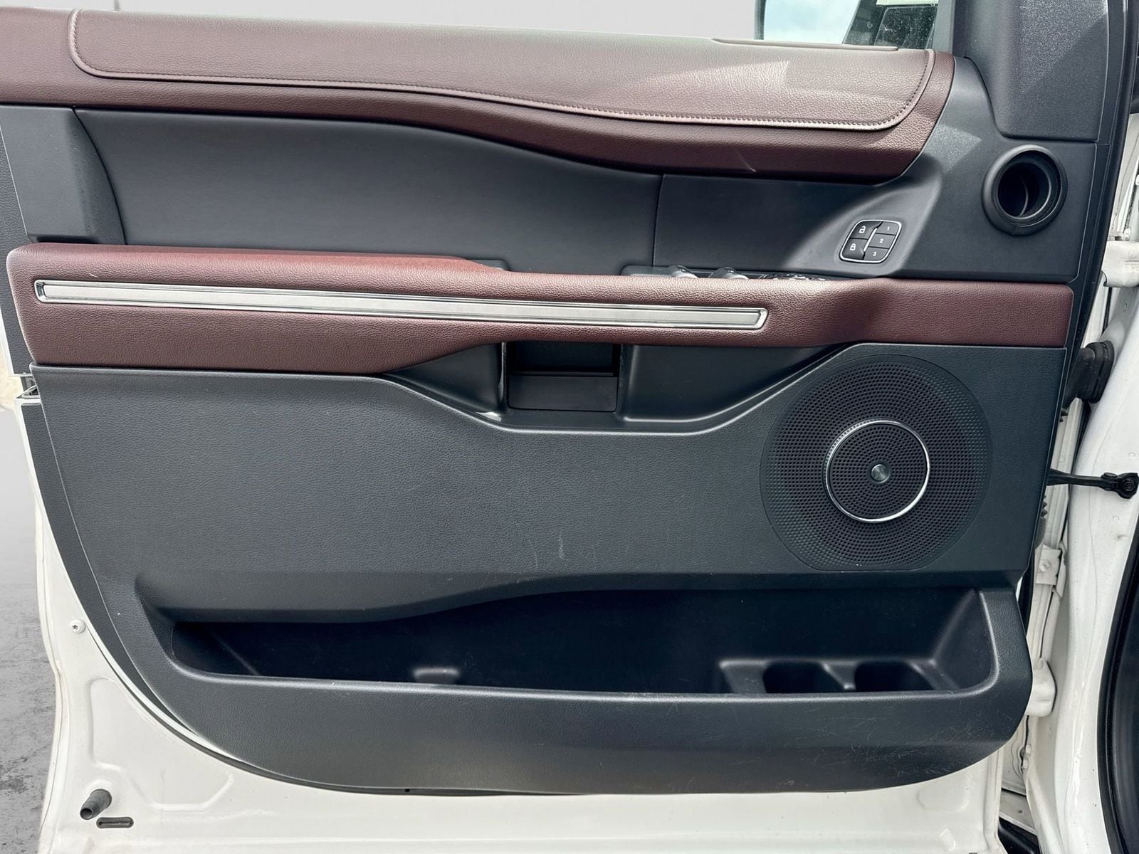 Thumbnail: 2022 Ford Expedition - 39