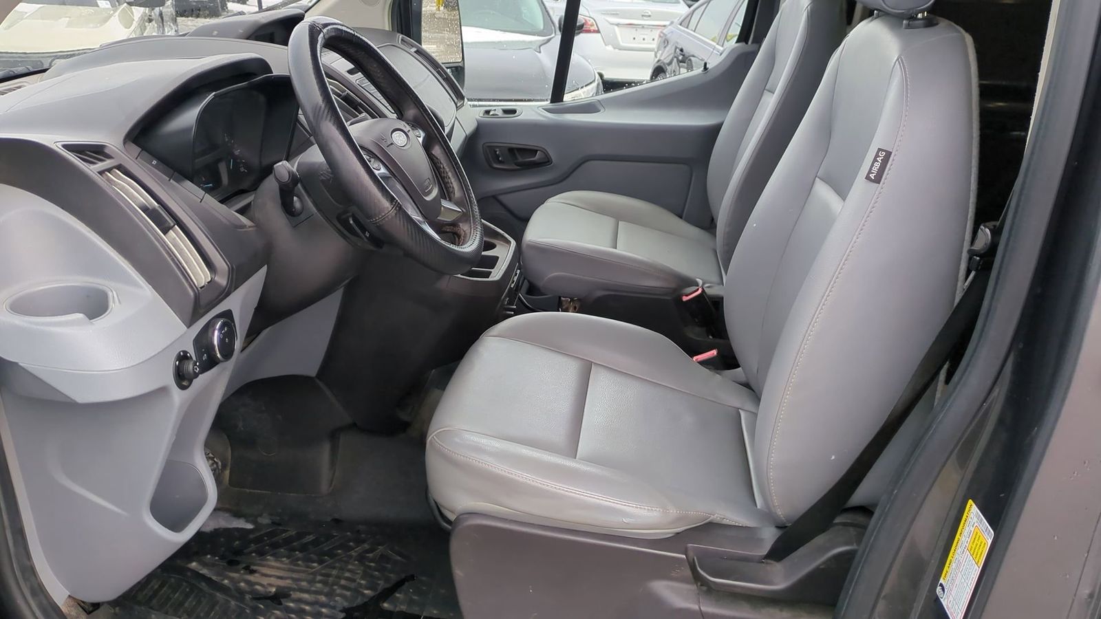 Thumbnail: 2017 Ford Transit Series - 15