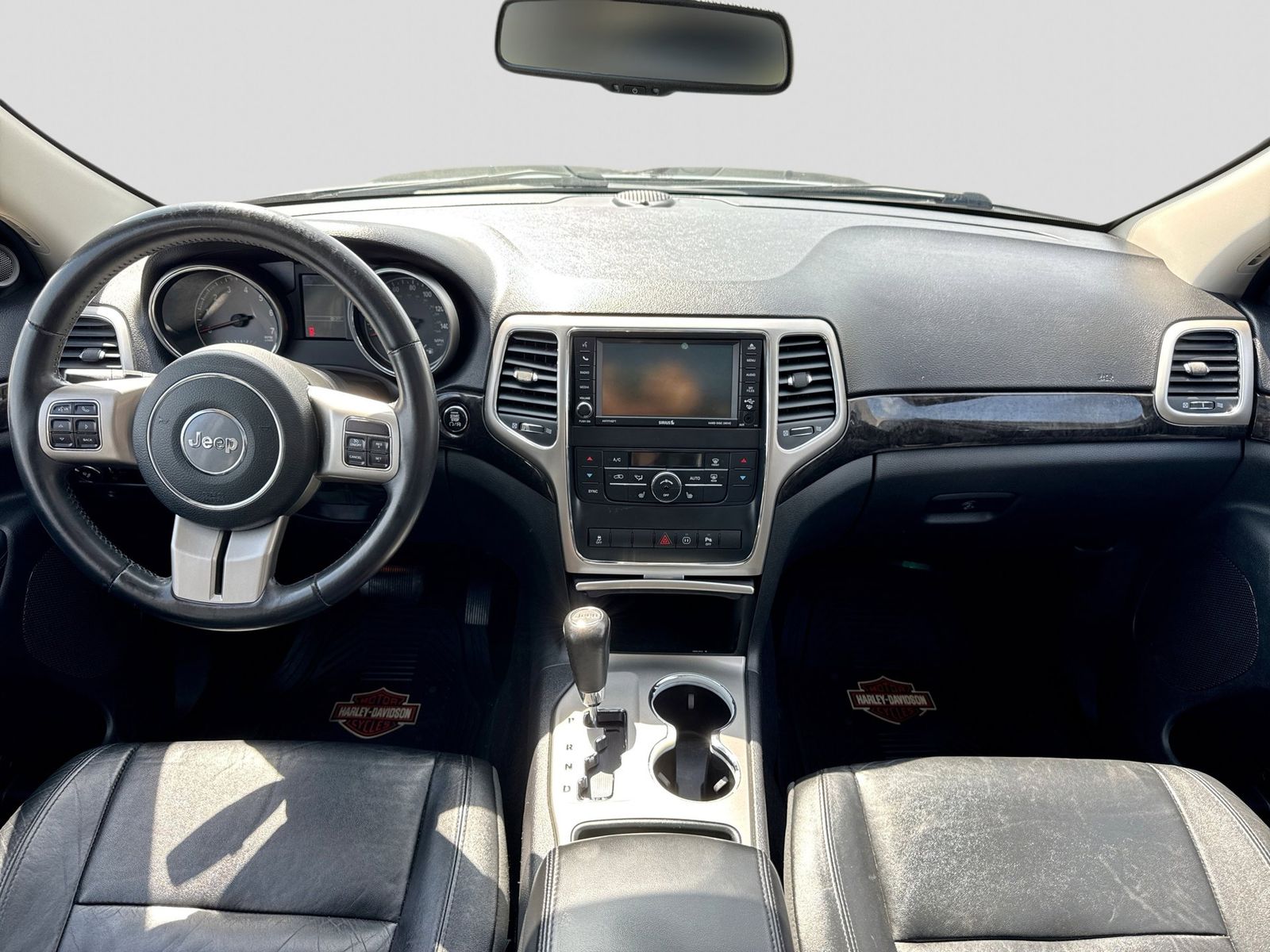 Thumbnail: 2012 Jeep Grand Cherokee - 16