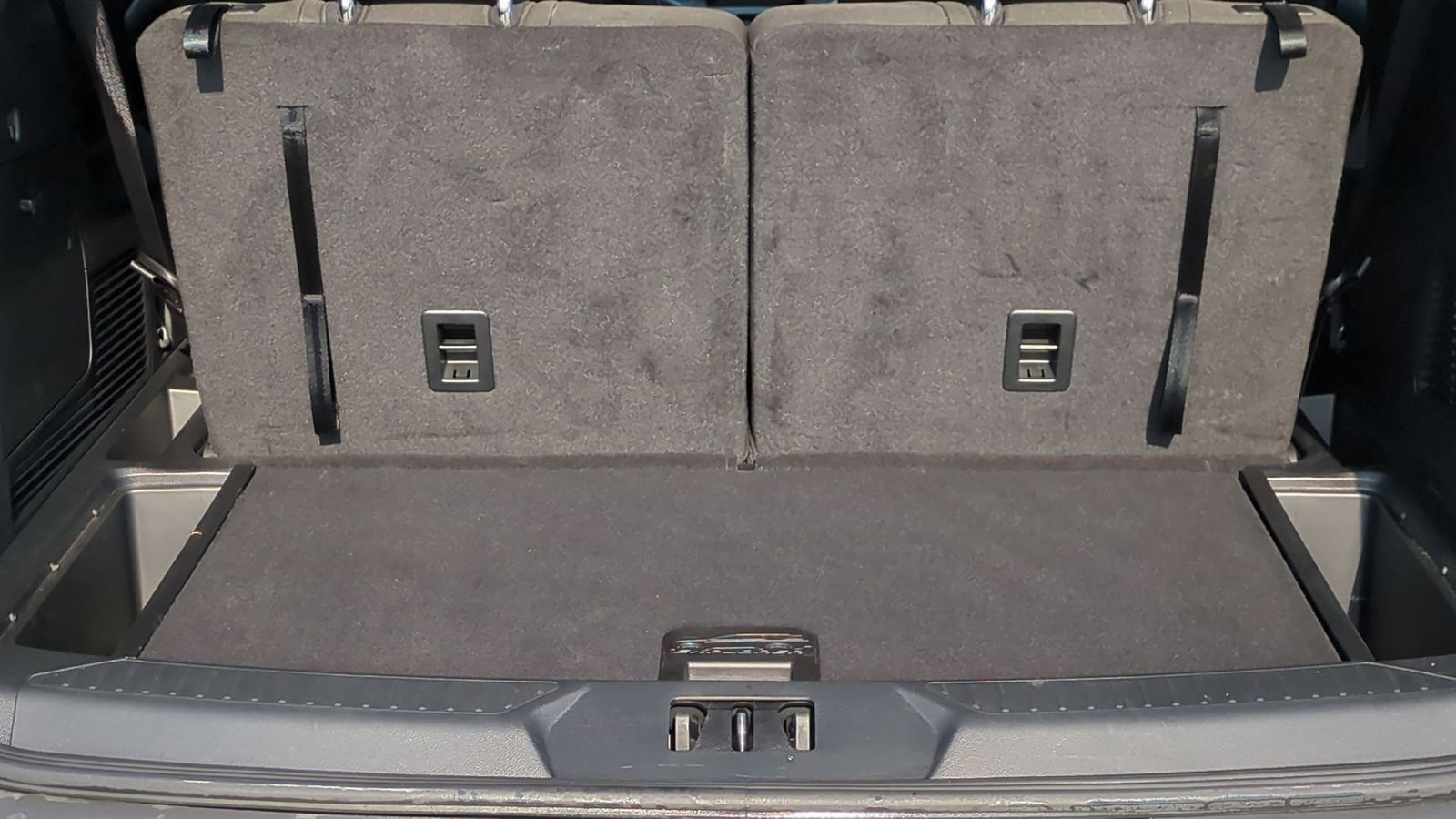 Thumbnail: 2023 Ford Explorer - 36