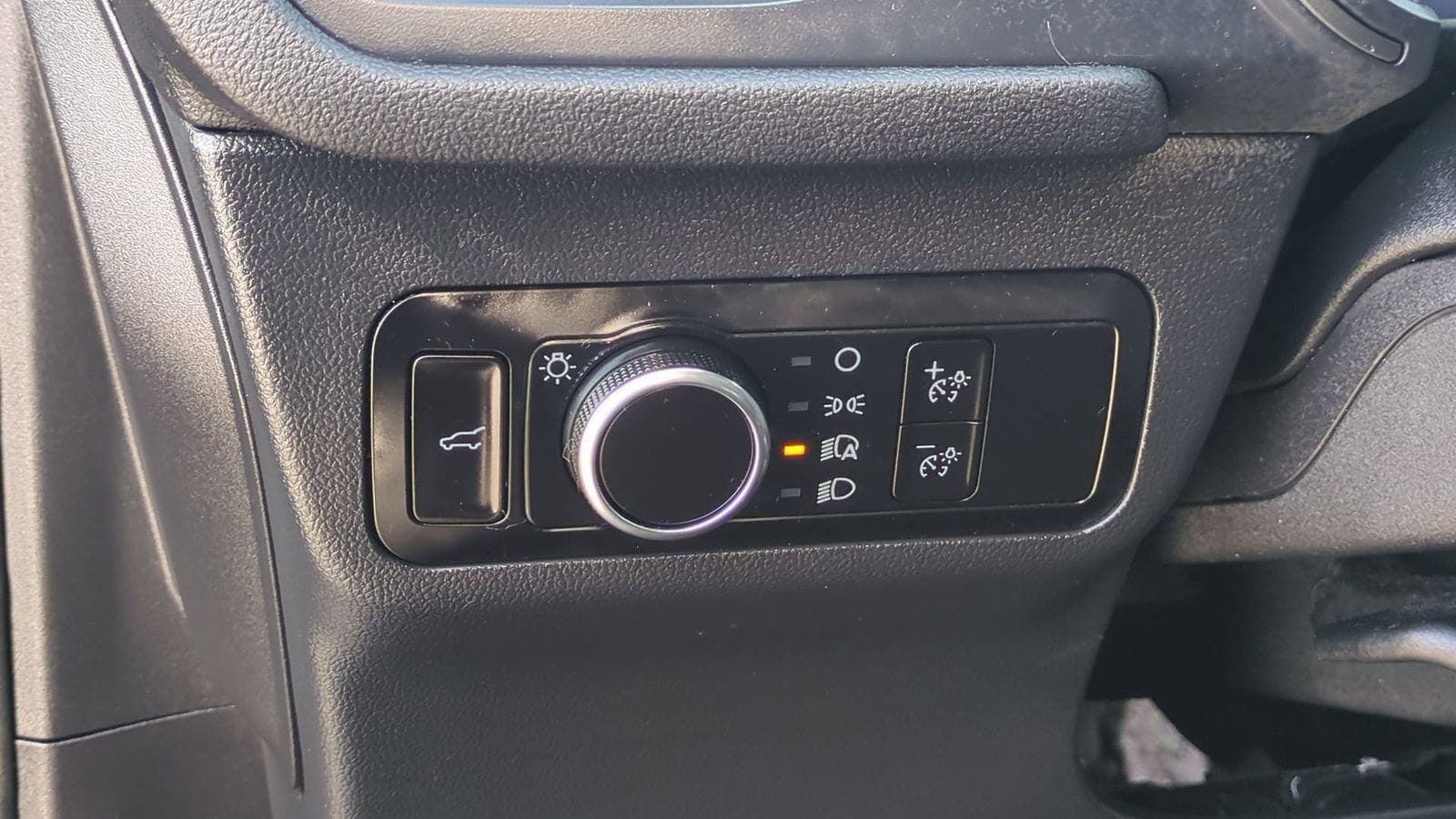 Thumbnail: 2023 Ford Escape - 16