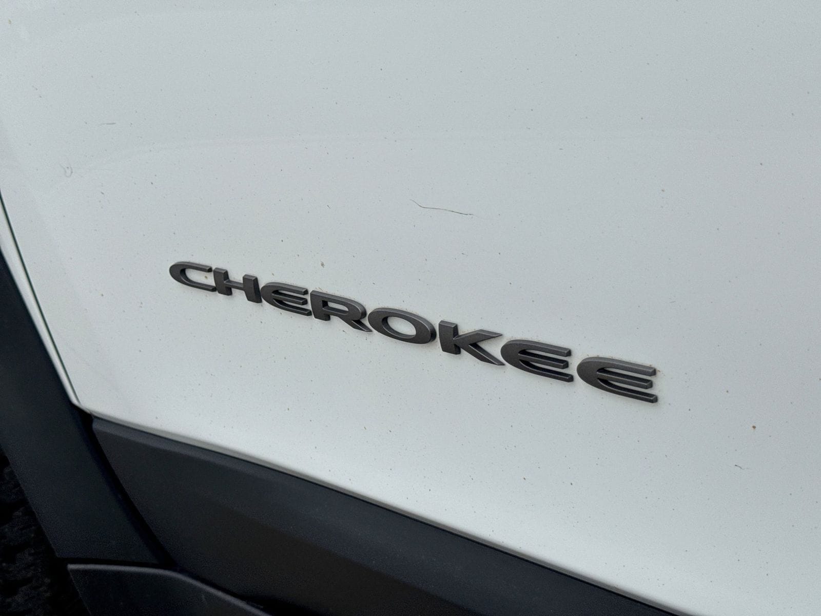 Thumbnail: 2019 Jeep Cherokee - 14