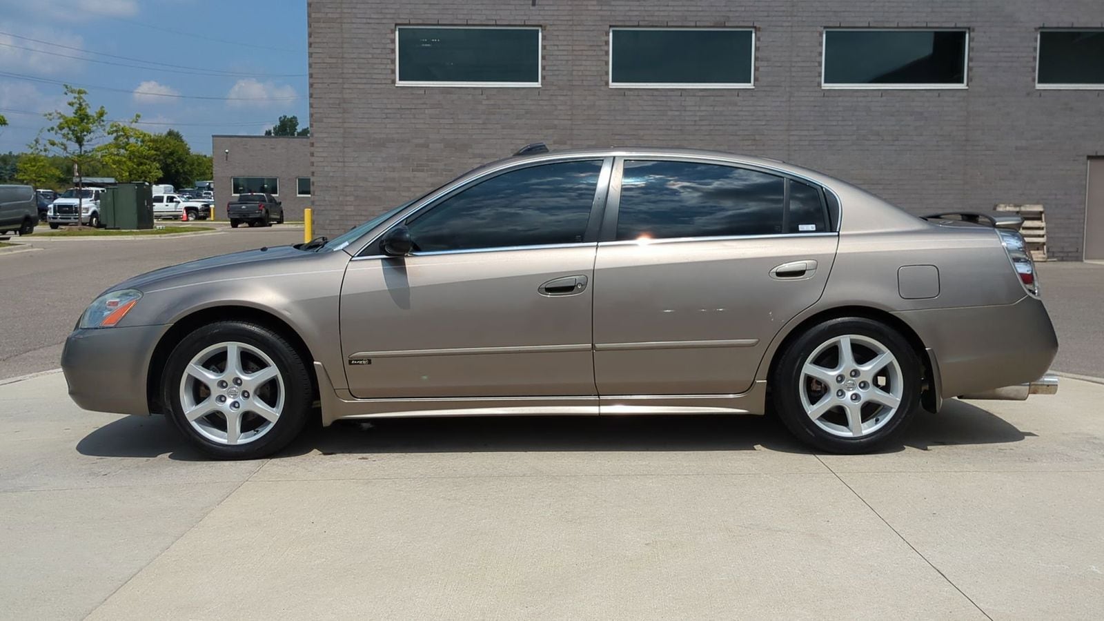 Thumbnail: 2003 Nissan Altima - 3