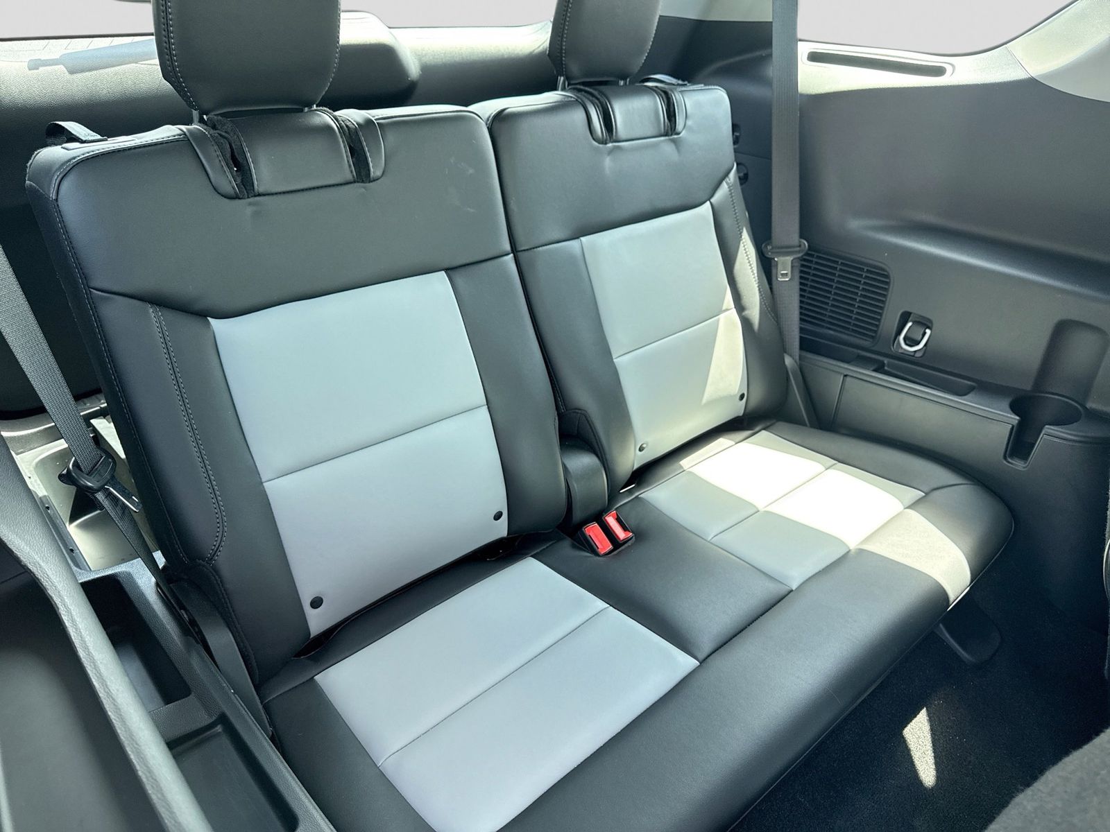 Thumbnail: 2023 Ford Explorer - 22