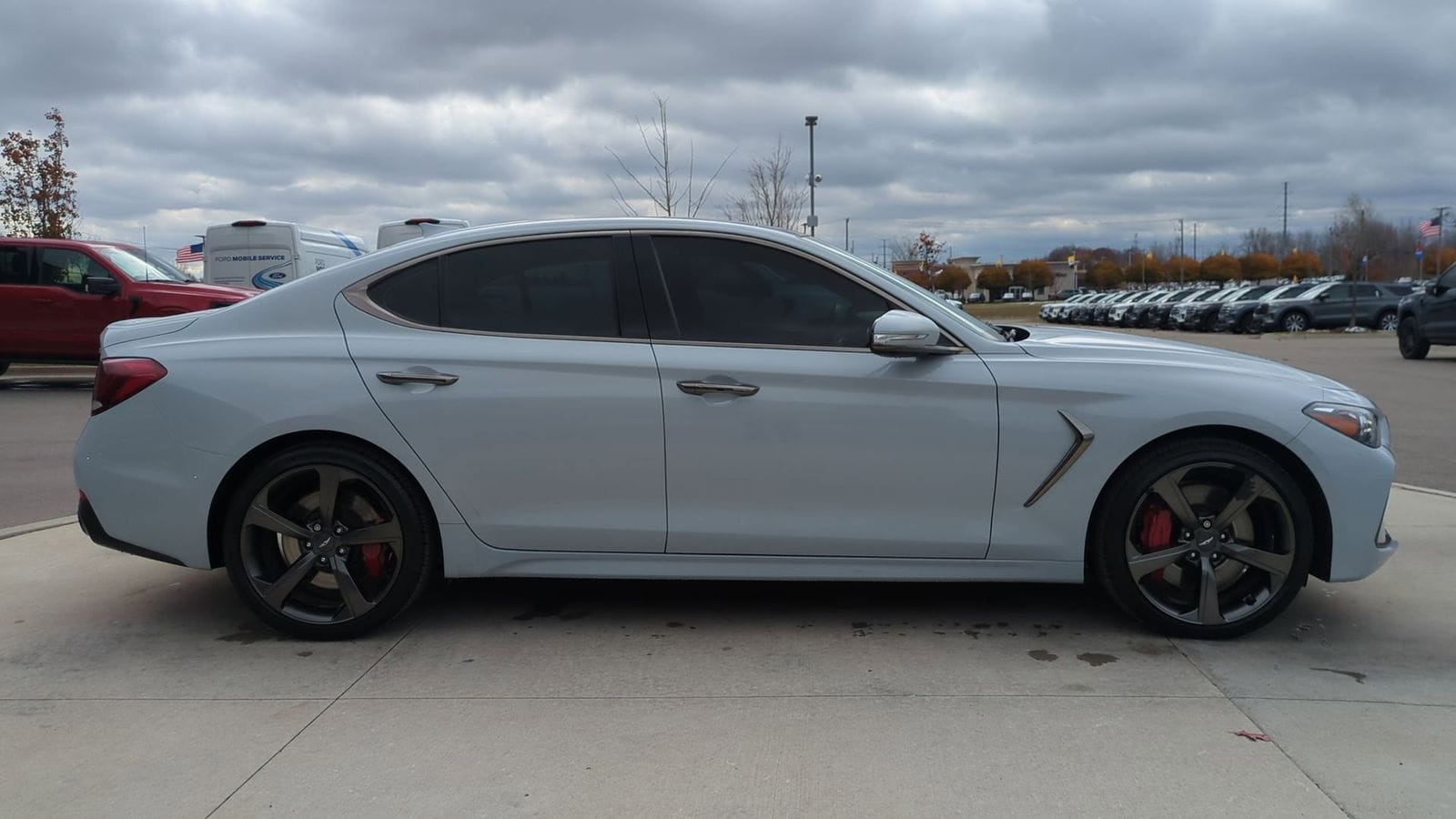 Thumbnail: 2019 Genesis G70 - 8