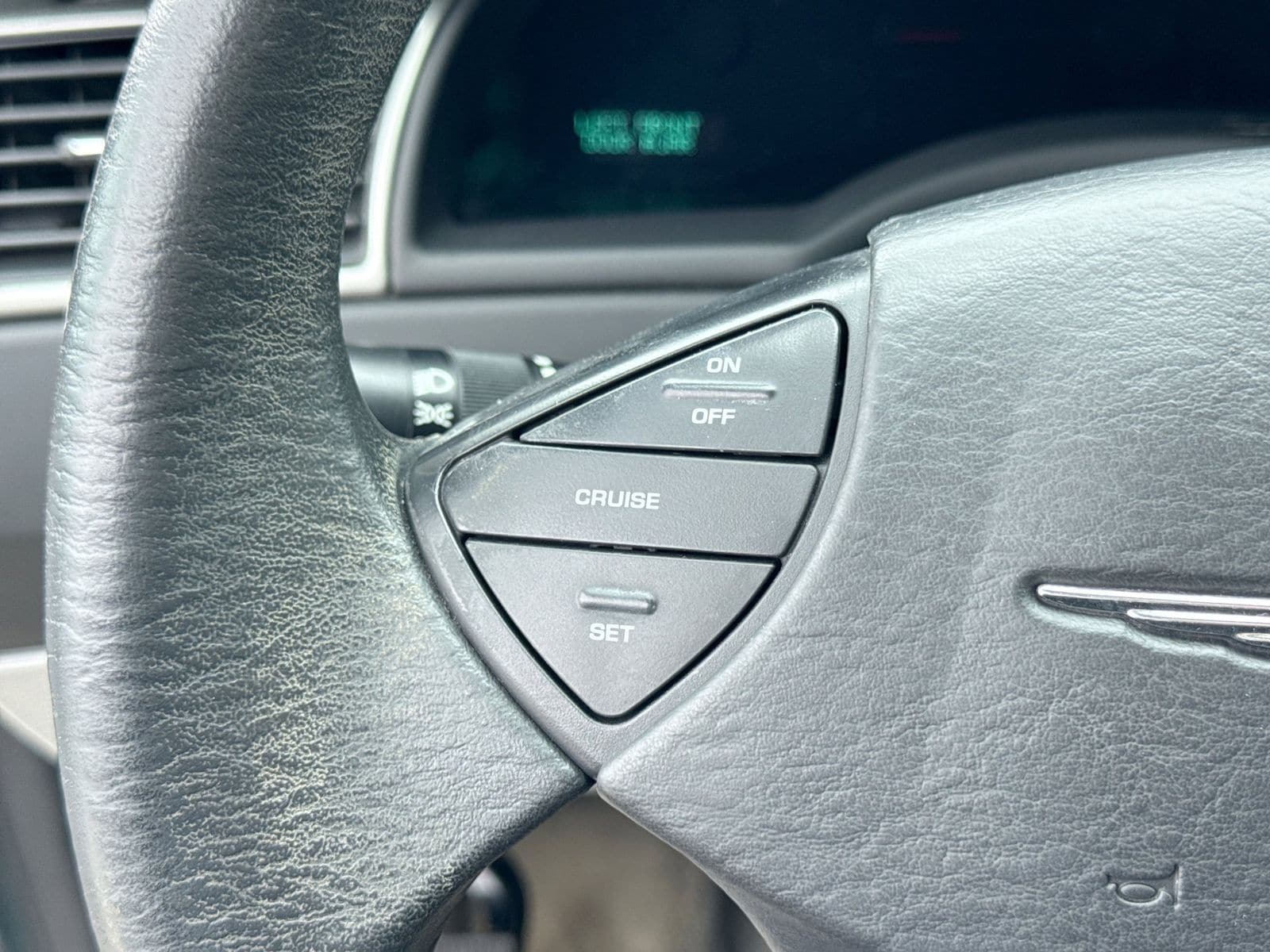 Thumbnail: 2007 Chrysler Pacifica - 23