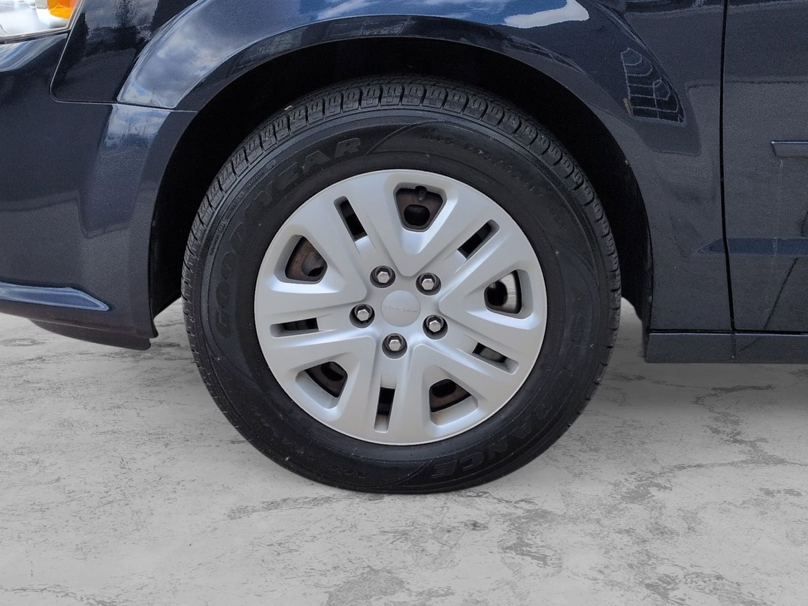 Thumbnail: 2014 Dodge Grand Caravan - 17