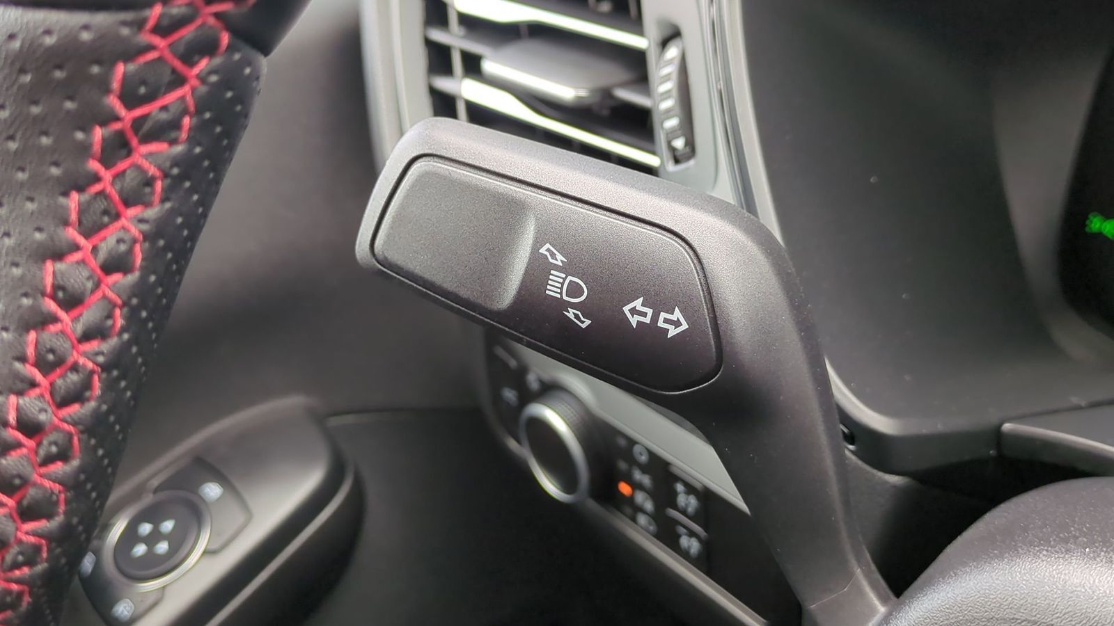 Thumbnail: 2025 Ford Escape - 25