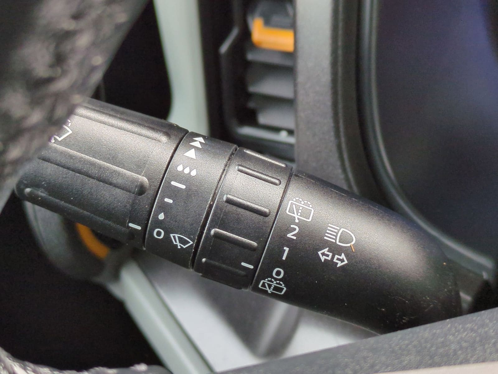 Thumbnail: 2022 Ford Bronco - 32