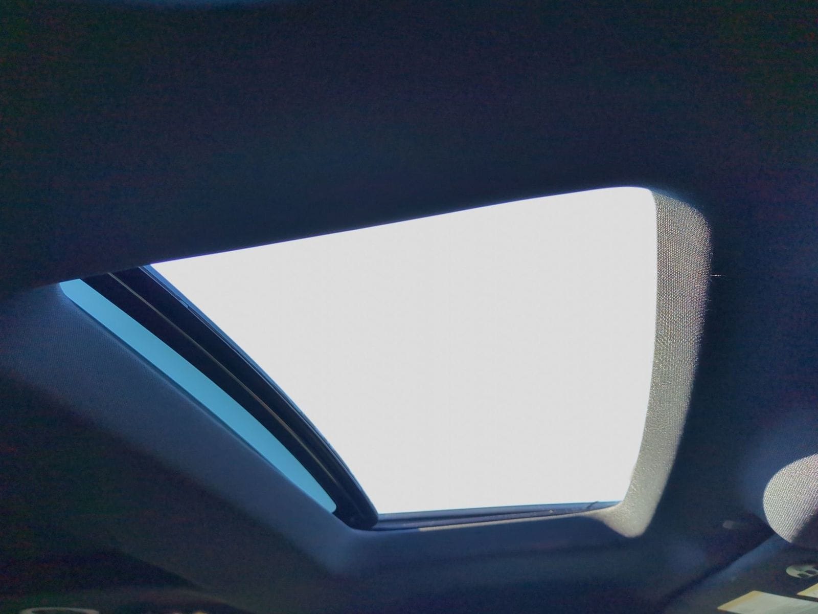 Thumbnail: 2019 Ford Explorer - 29