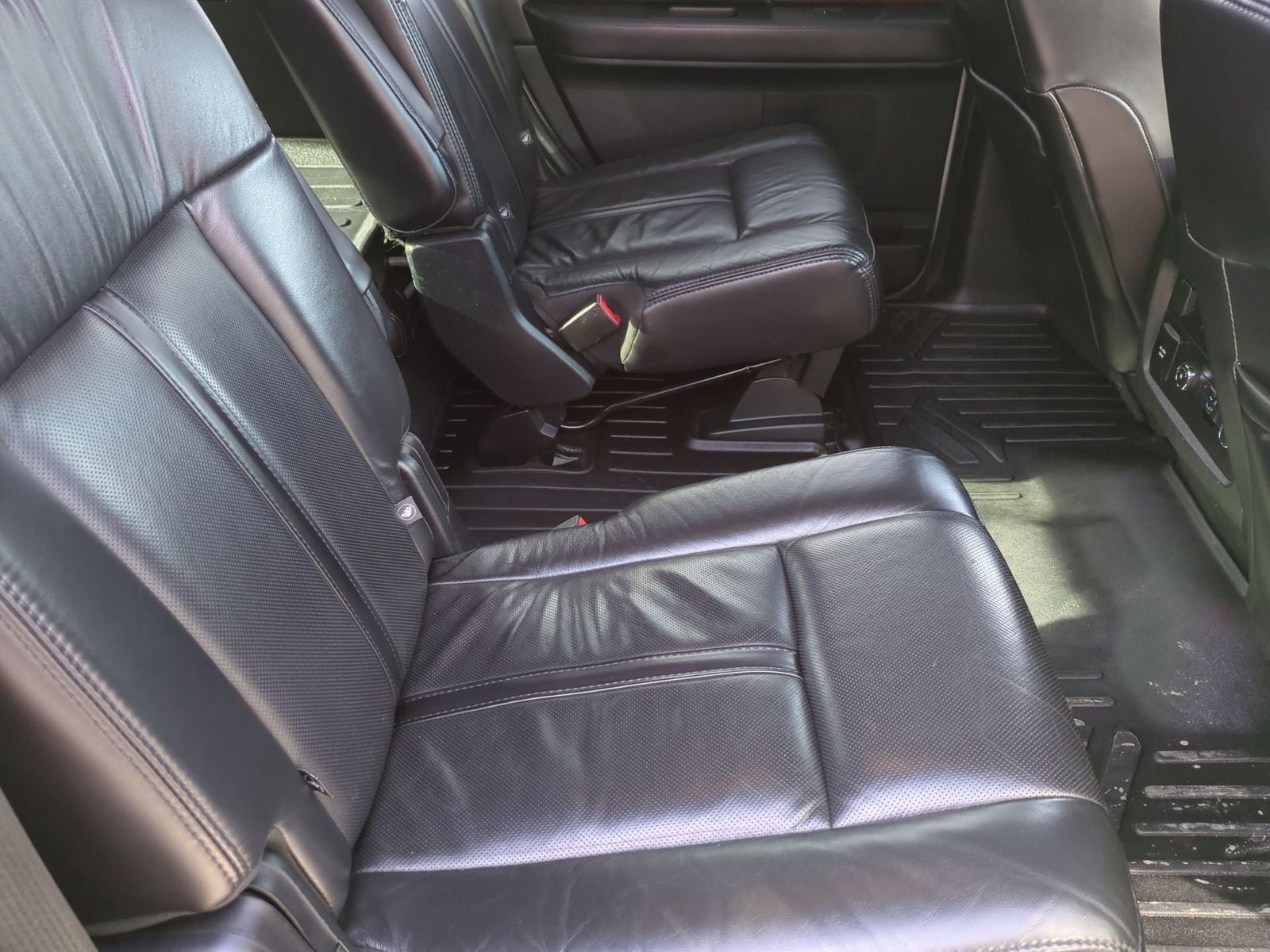 Thumbnail: 2016 Lincoln Navigator - 24