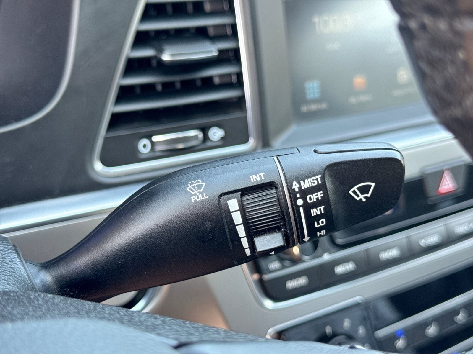 Thumbnail: 2017 Hyundai Sonata - 27