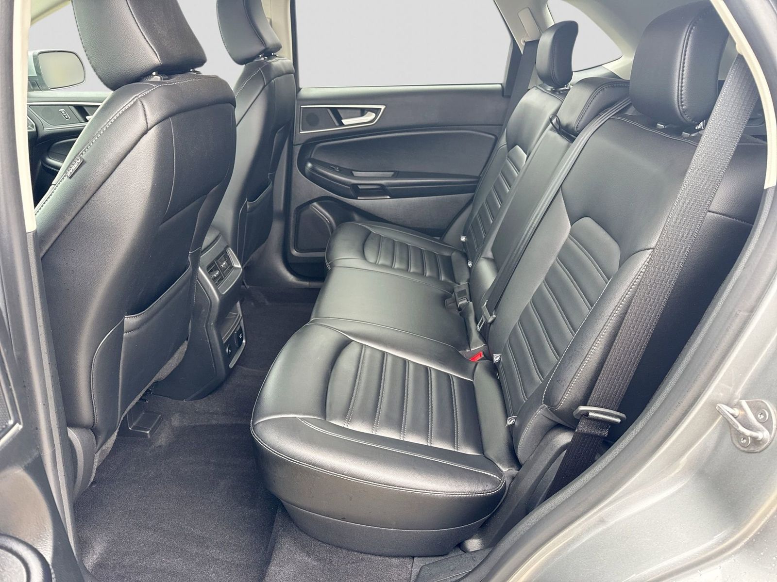 Thumbnail: 2023 Ford Edge - 5