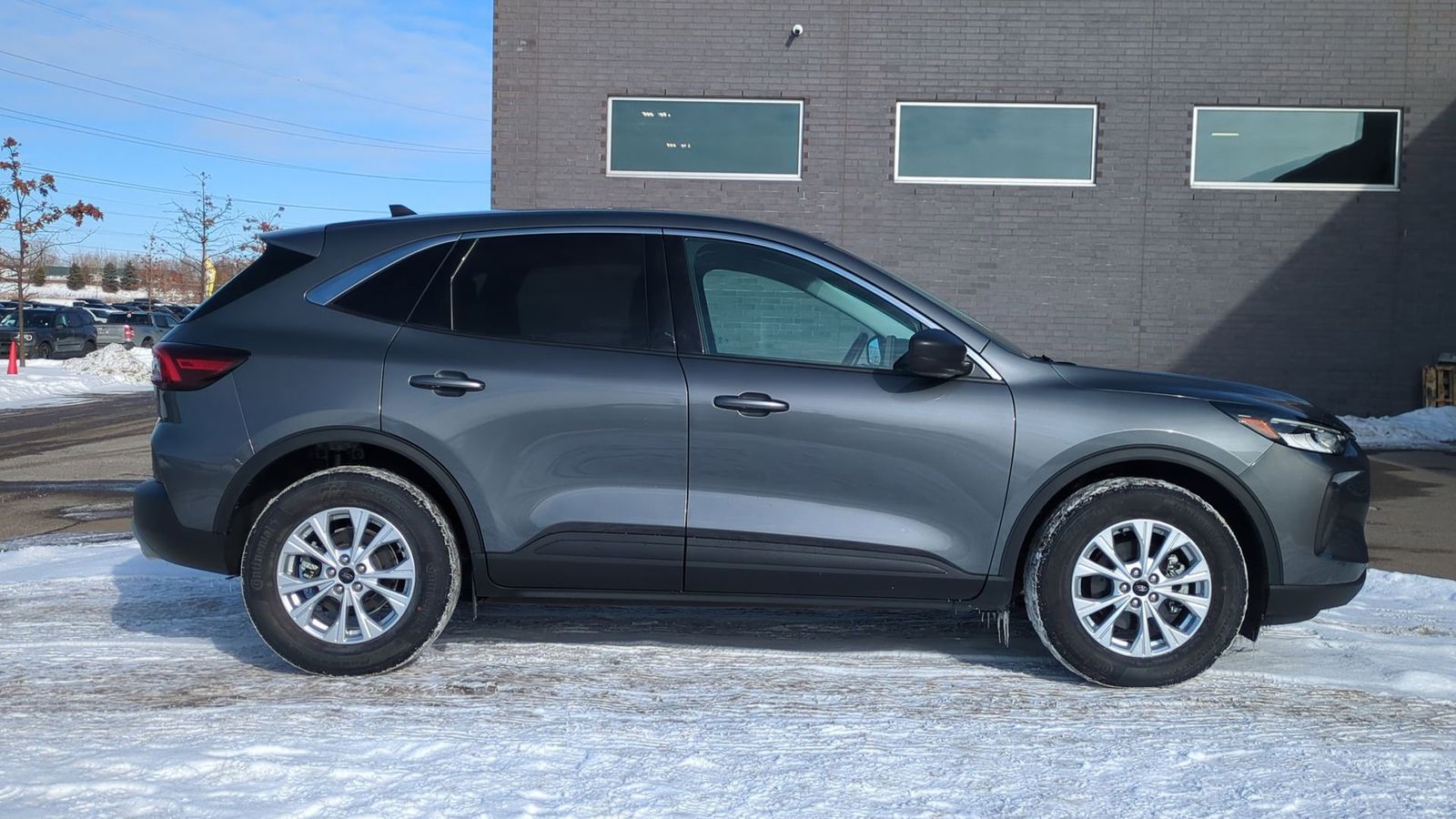 Thumbnail: 2023 Ford Escape - 8