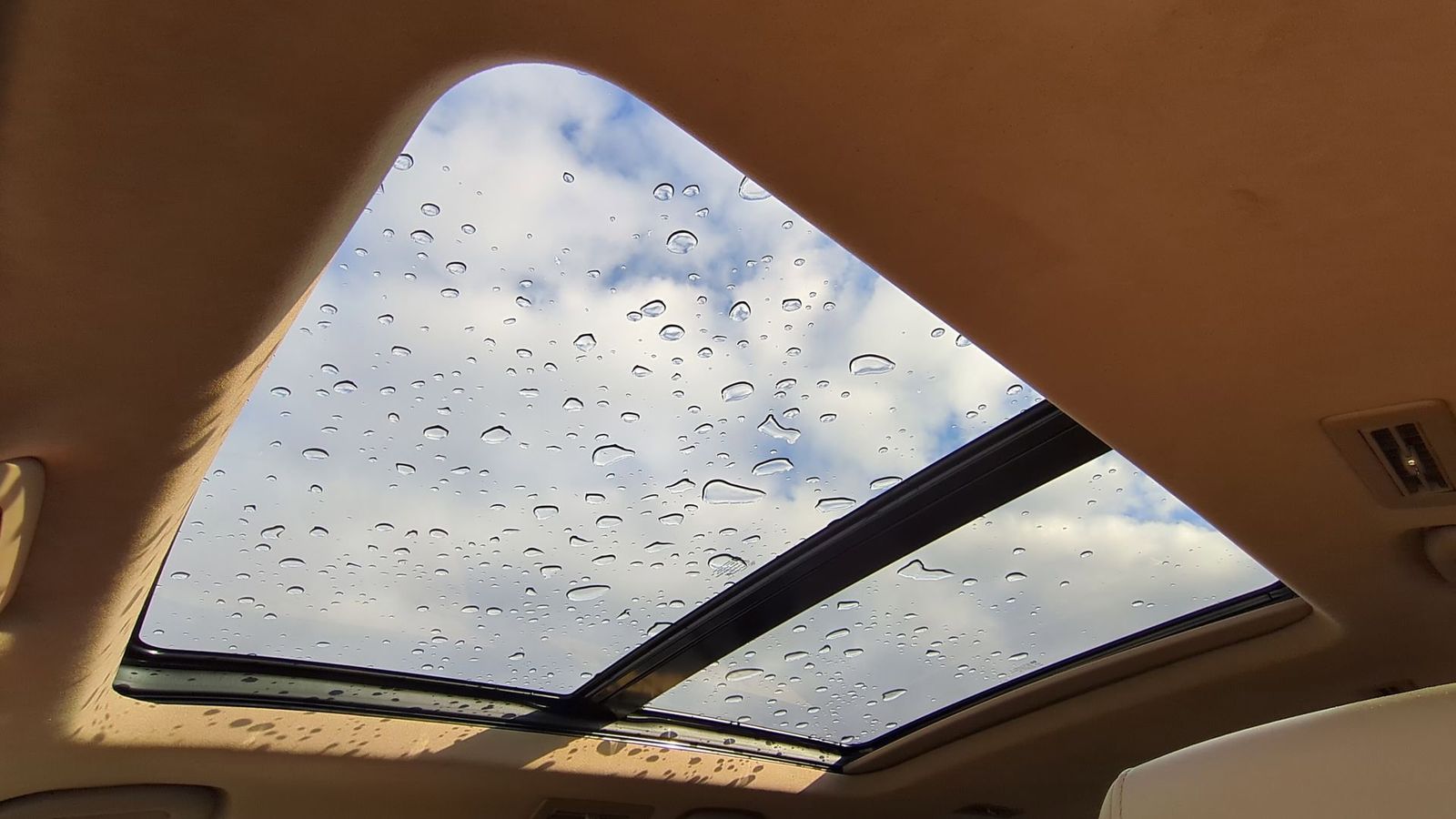 Thumbnail: 2021 Cadillac XT6 - 19