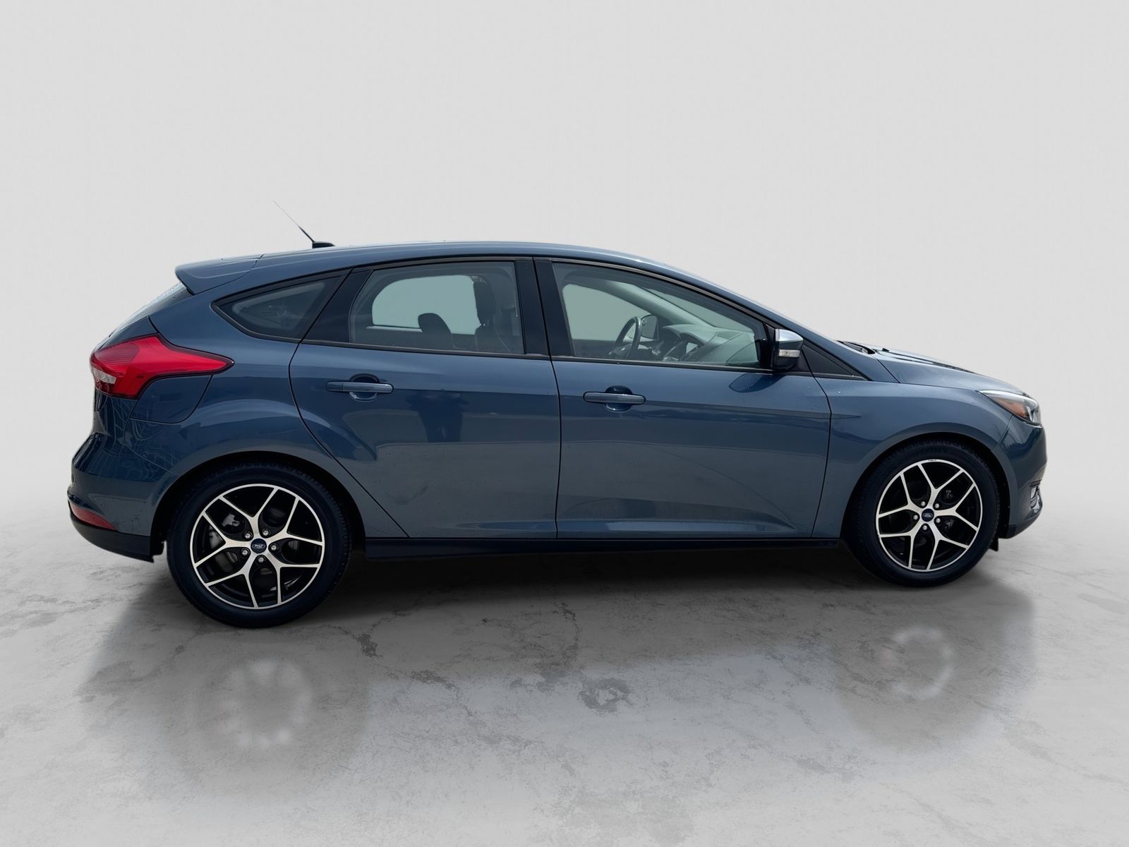 Thumbnail: 2018 Ford Focus - 9
