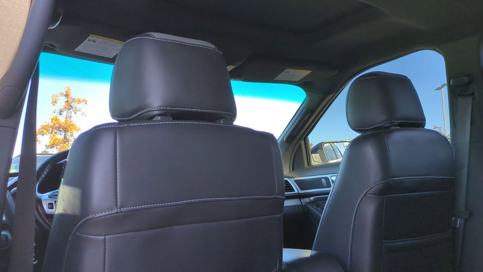 Thumbnail: 2015 Ford Explorer - 18