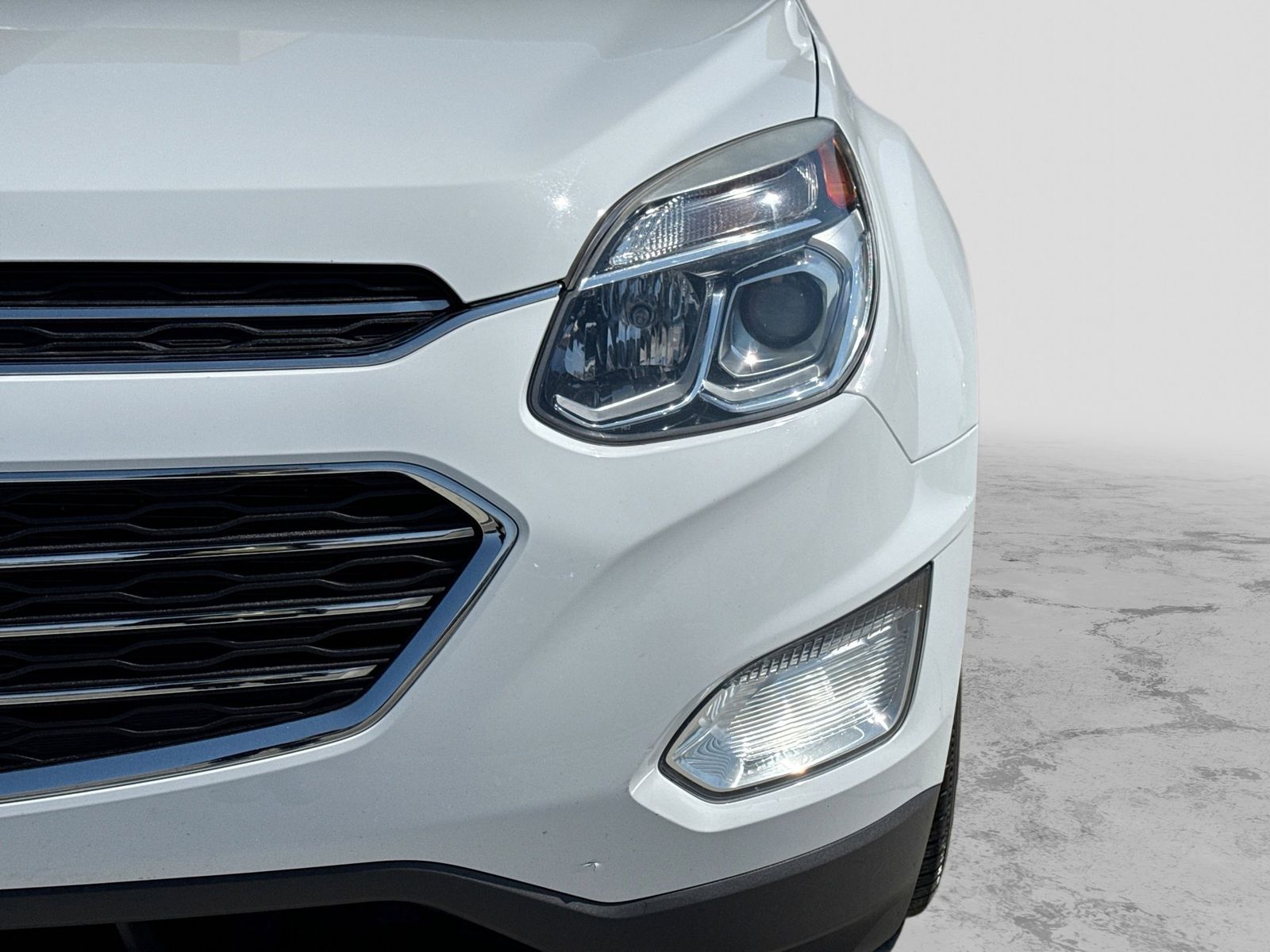 Thumbnail: 2017 Chevrolet Equinox - 9